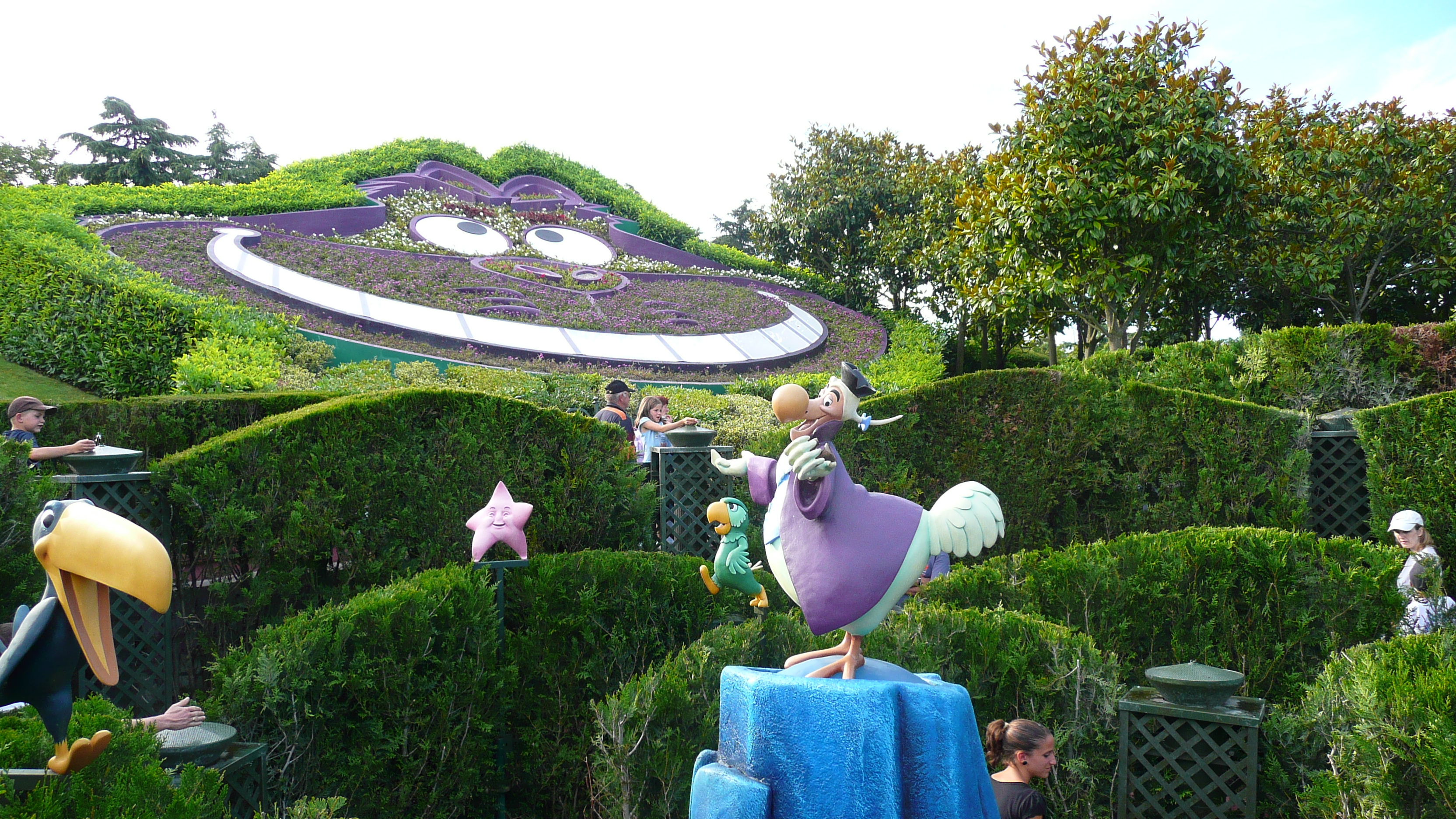 Picture France Disneyland Paris Alice Labyrinth 2007-07 6 - Discovery Alice Labyrinth