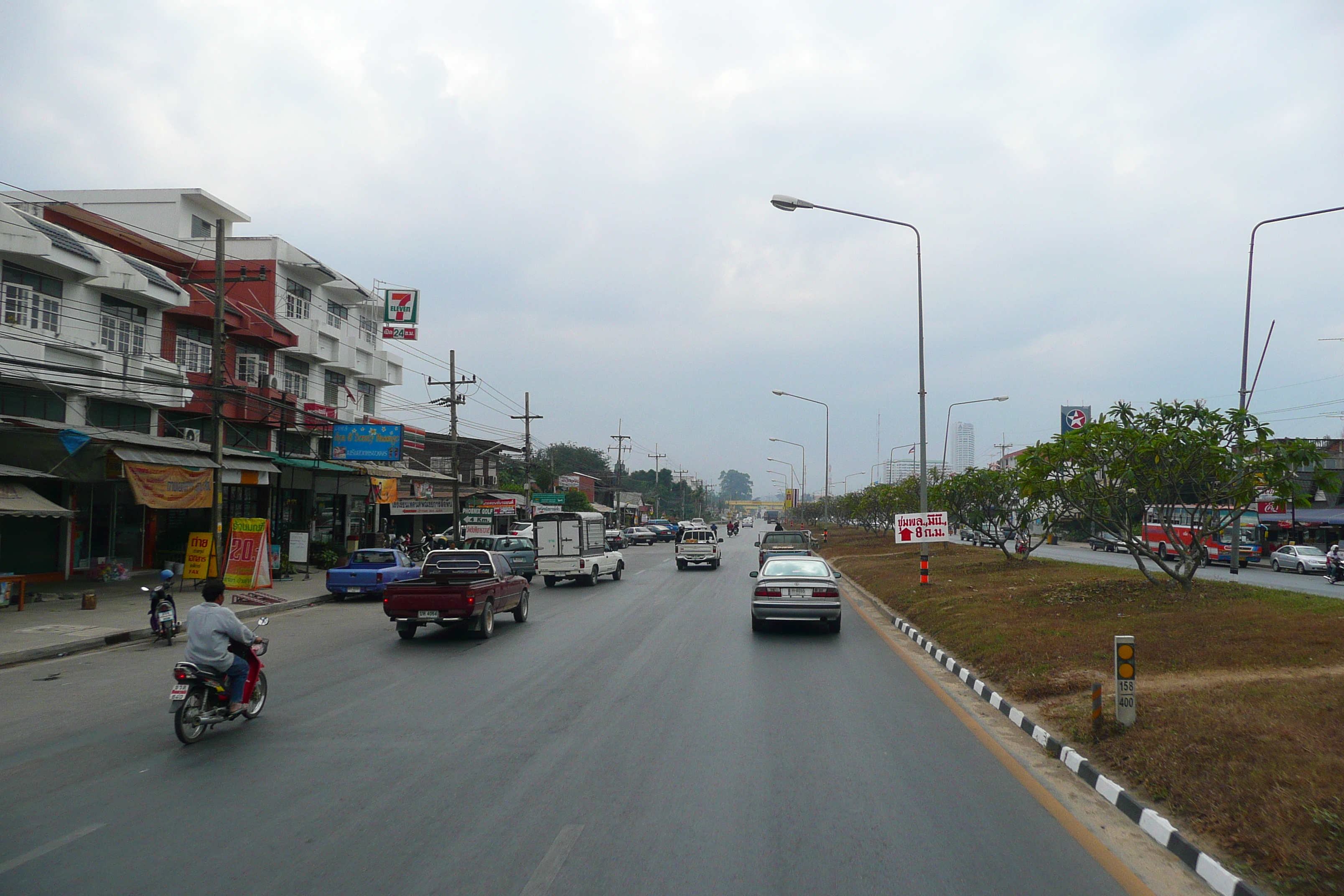 Picture Thailand Chonburi Sukhumvit road 2008-01 81 - Tour Sukhumvit road