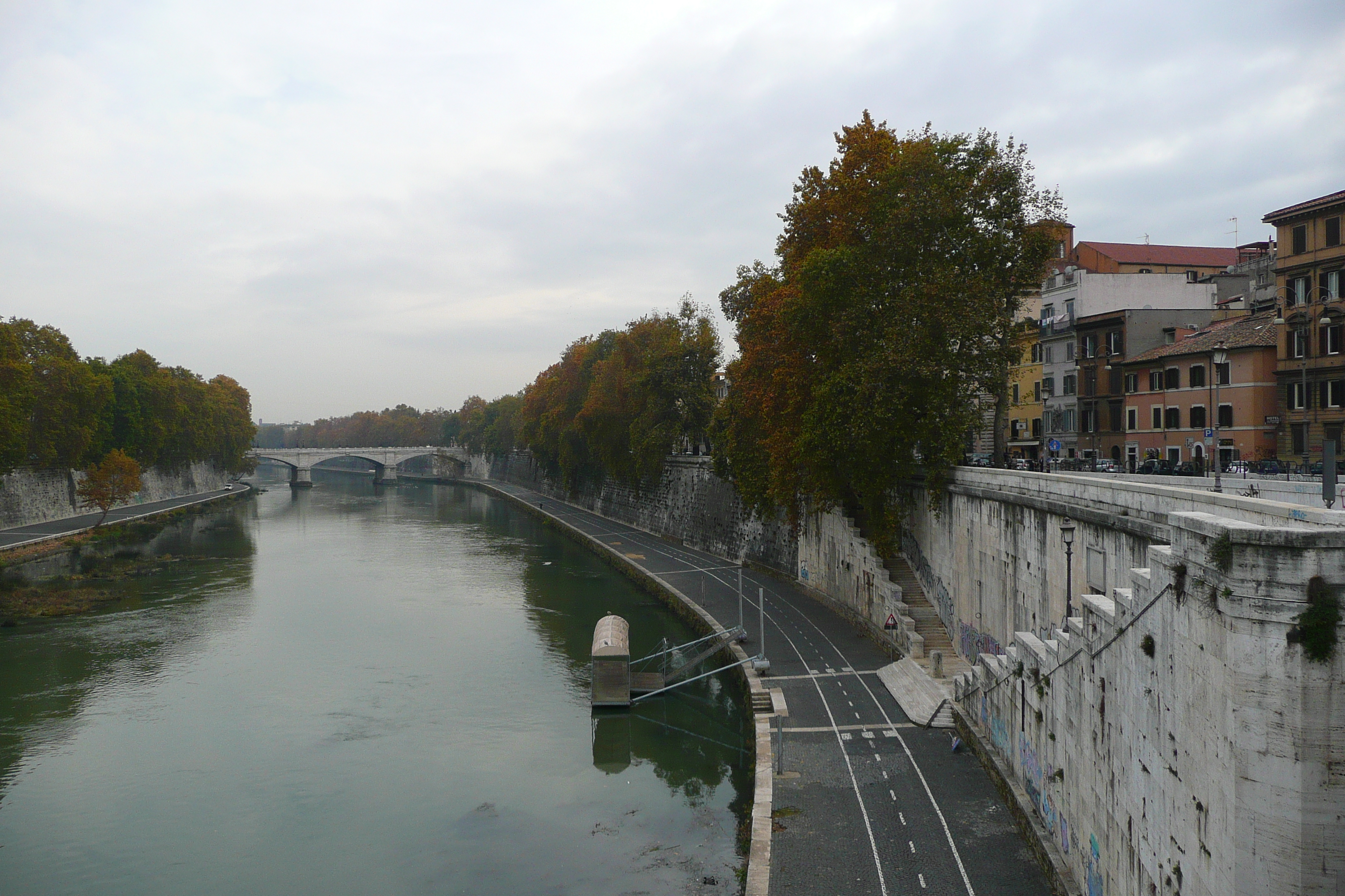 Picture Italy Rome Lungotevere Gianicolense 2007-11 5 - Tour Lungotevere Gianicolense