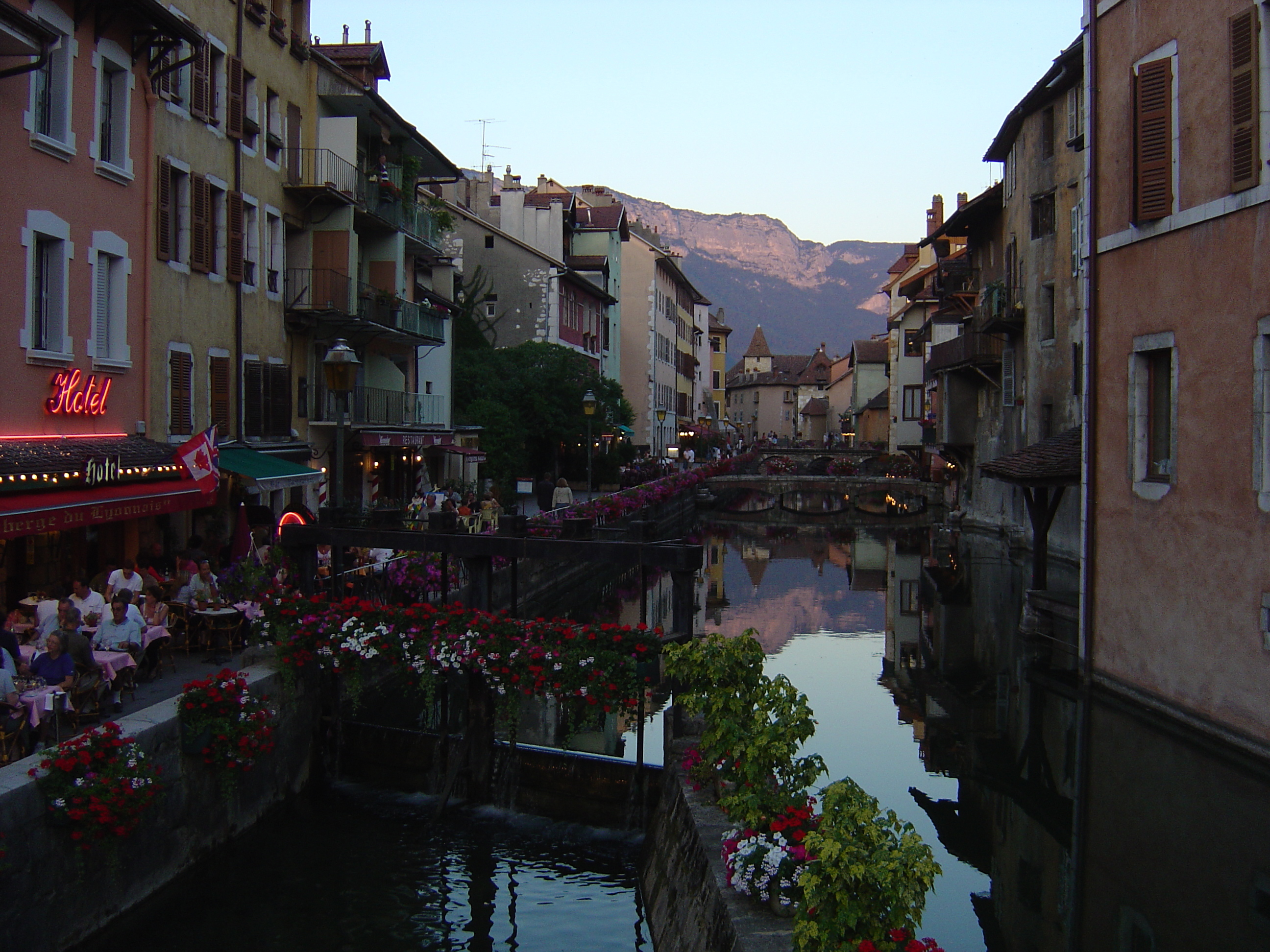 Picture France Annecy 2004-08 47 - History Annecy