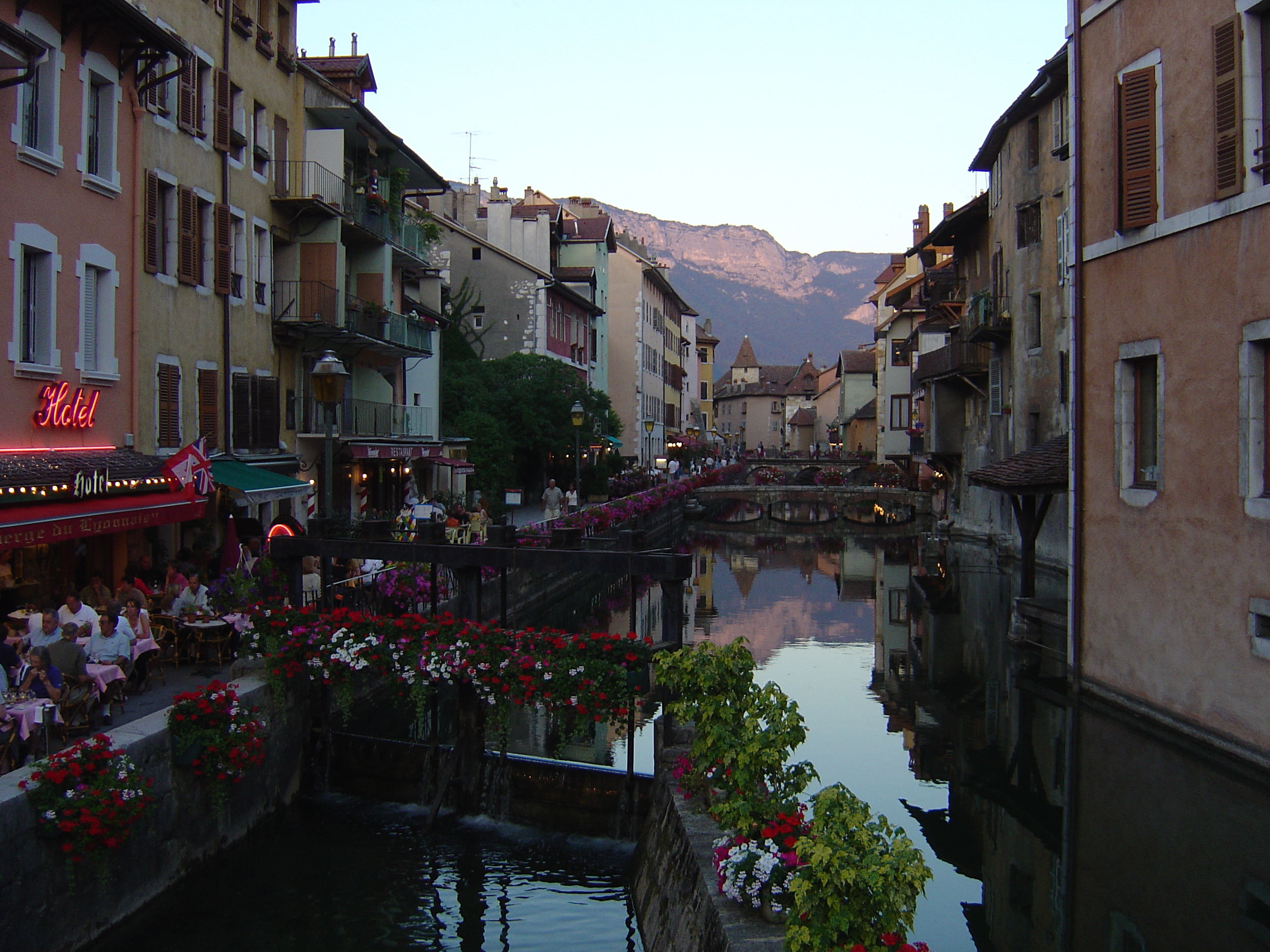 Picture France Annecy 2004-08 50 - Center Annecy