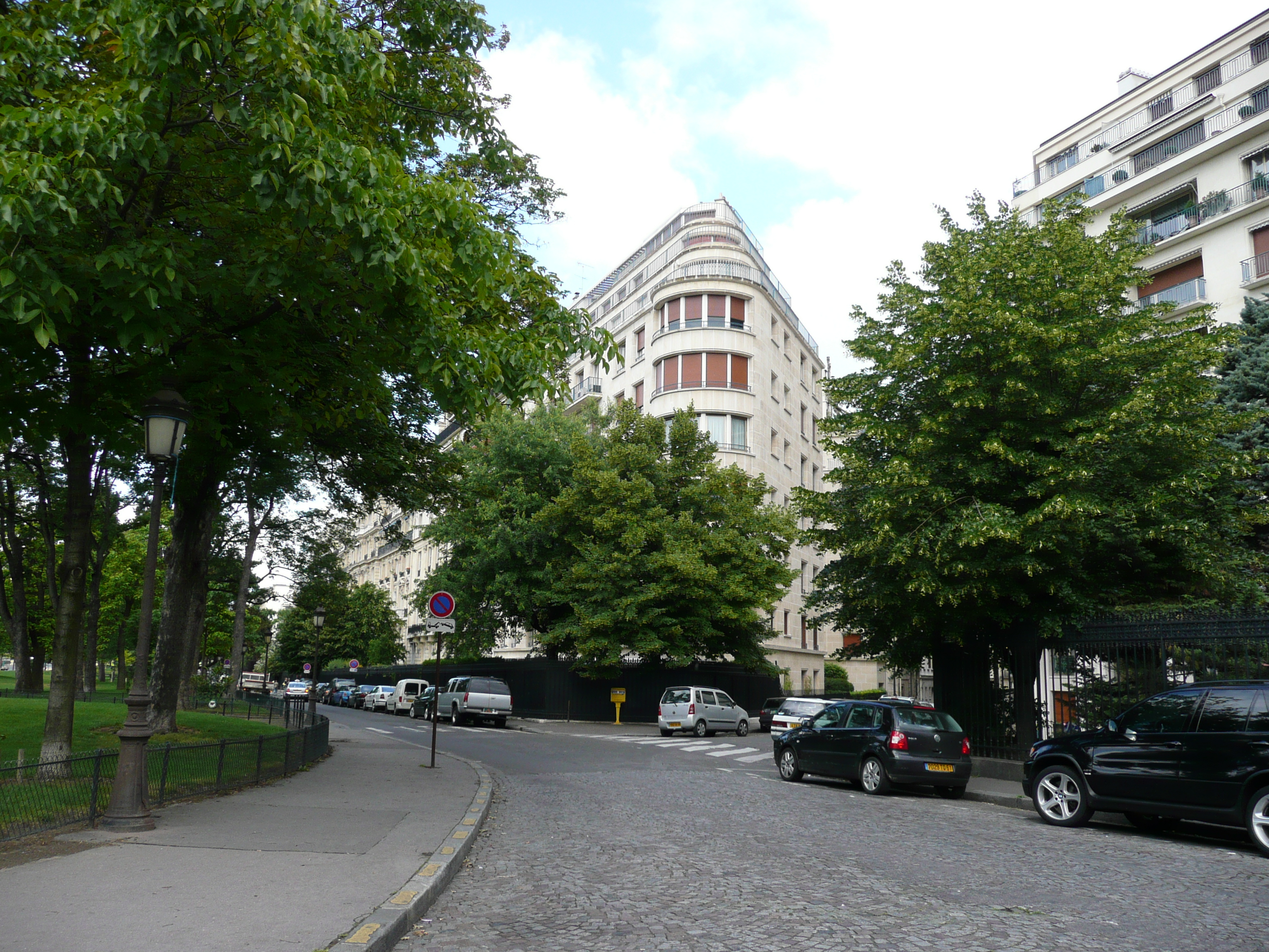 Picture France Paris Avenue Foch 2007-06 169 - Recreation Avenue Foch