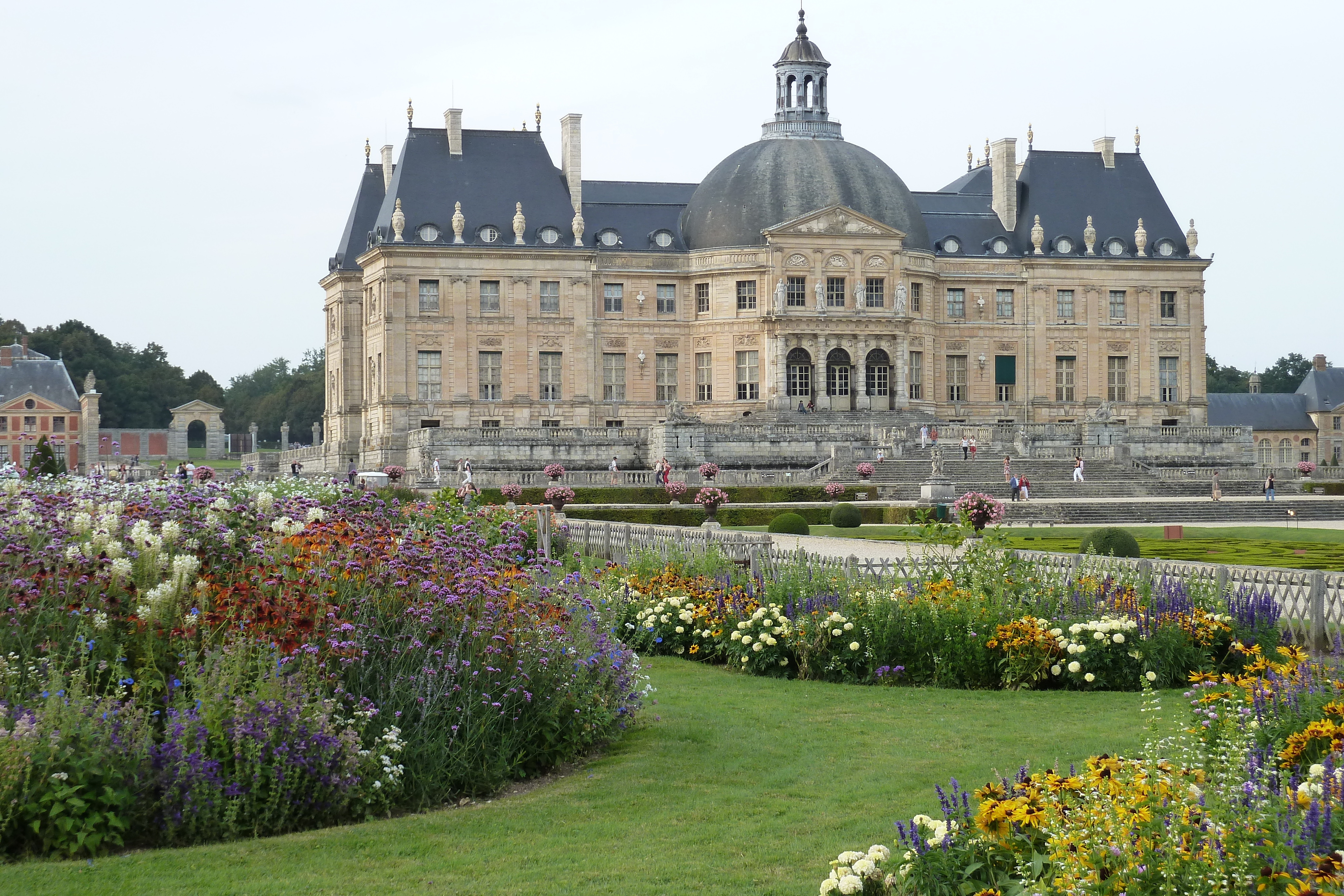 Picture France Vaux Le Vicomte Castle Vaux Le Vicomte Gardens 2010-09 66 - Discovery Vaux Le Vicomte Gardens