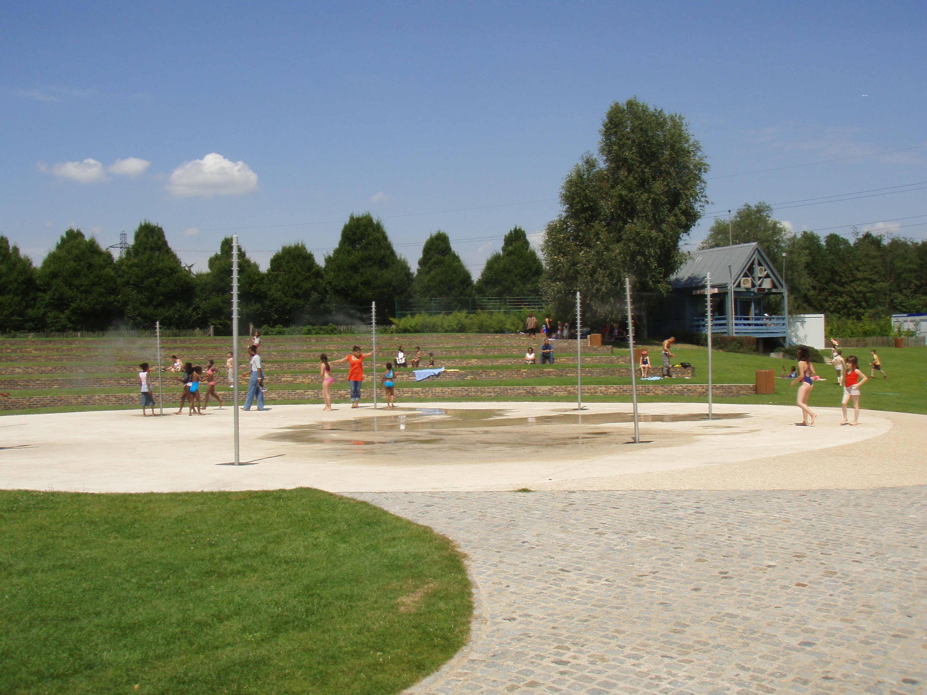 Picture France Villeneuve La Garenne Parc des Chanteraines 2007-07 46 - Center Parc des Chanteraines