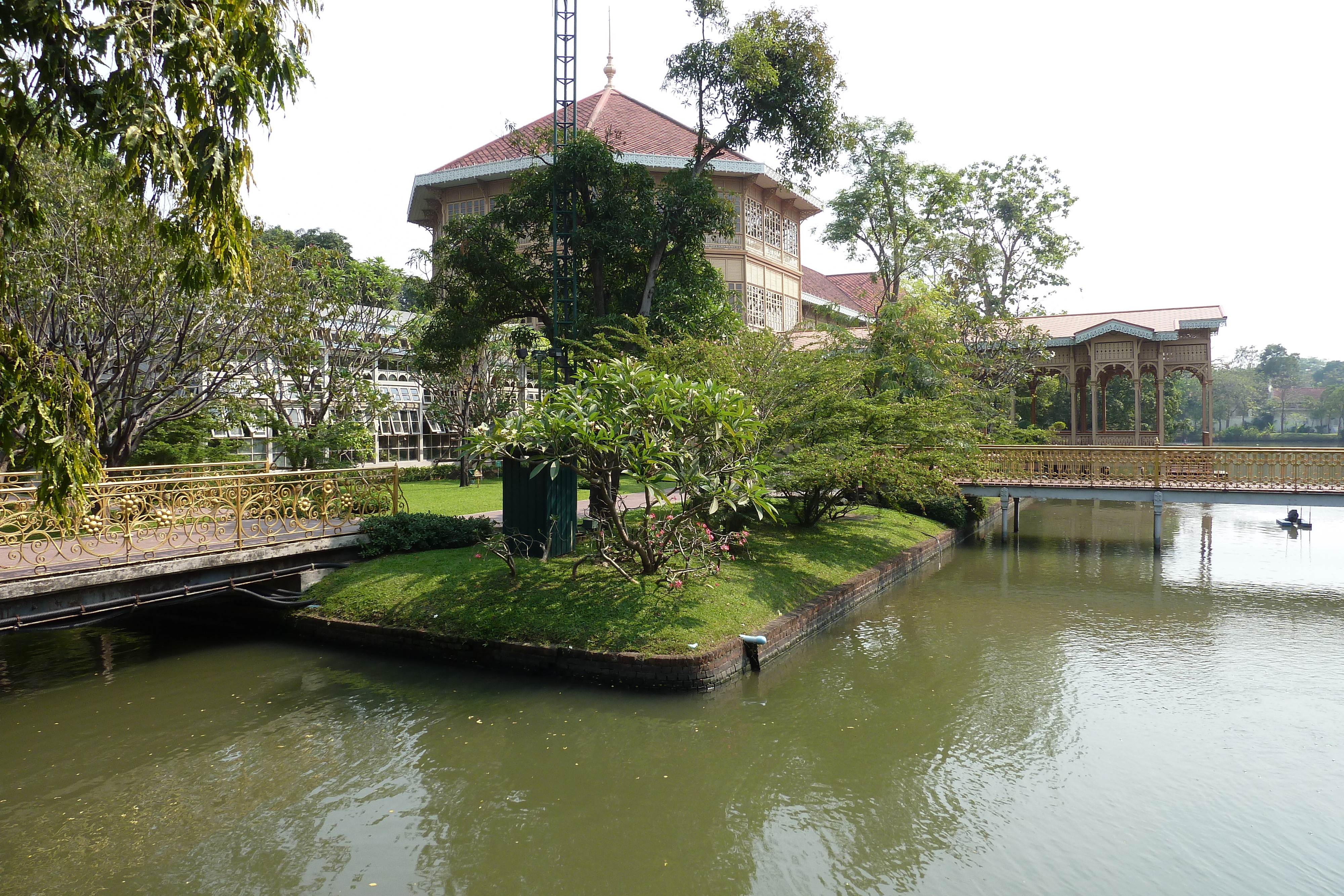 Picture Thailand Bangkok Vimanmek Palace 2011-01 38 - Tours Vimanmek Palace