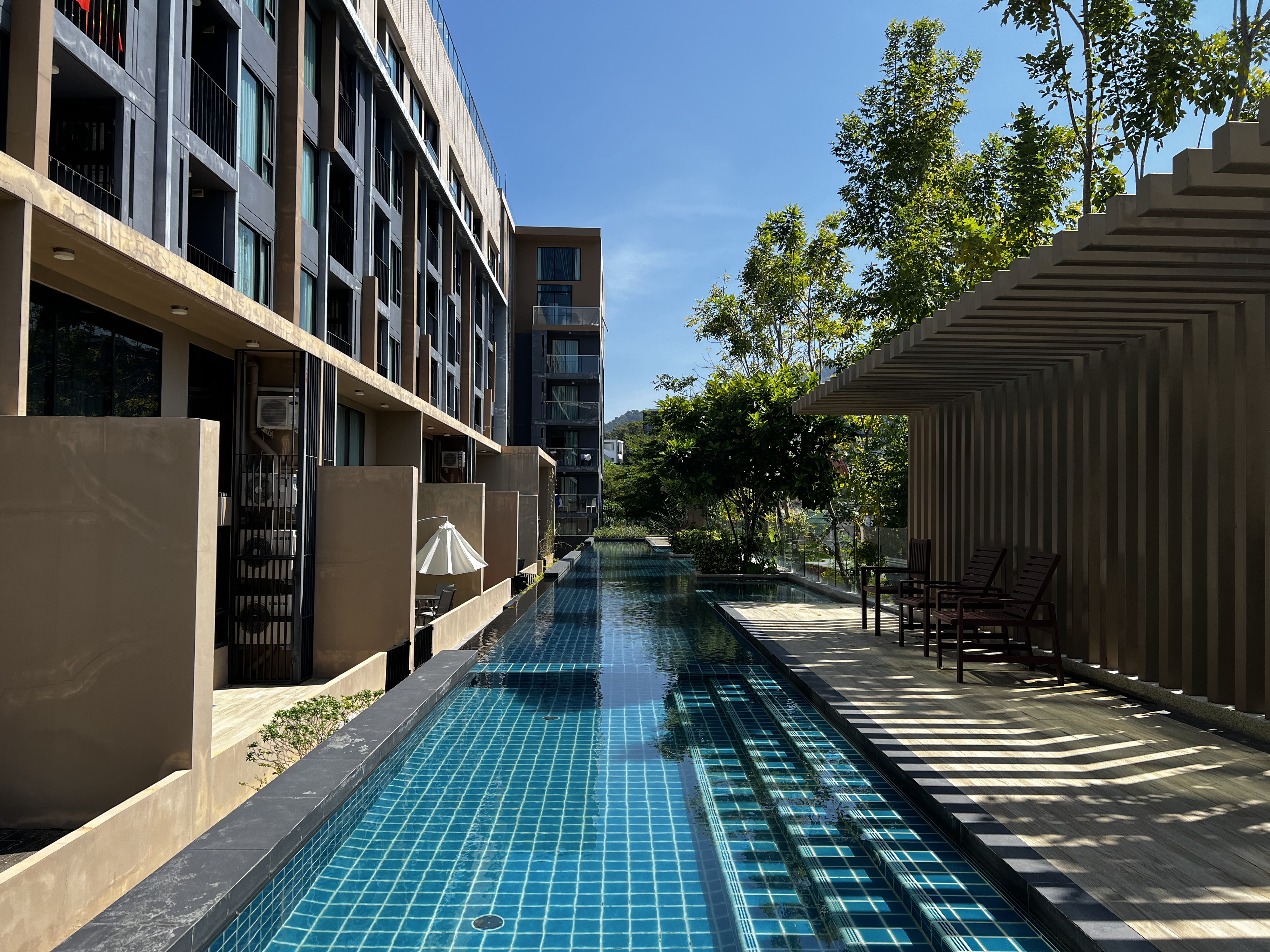 Picture Thailand Phuket Surin Beach The Aristo Resort 2021-12 13 - Discovery The Aristo Resort