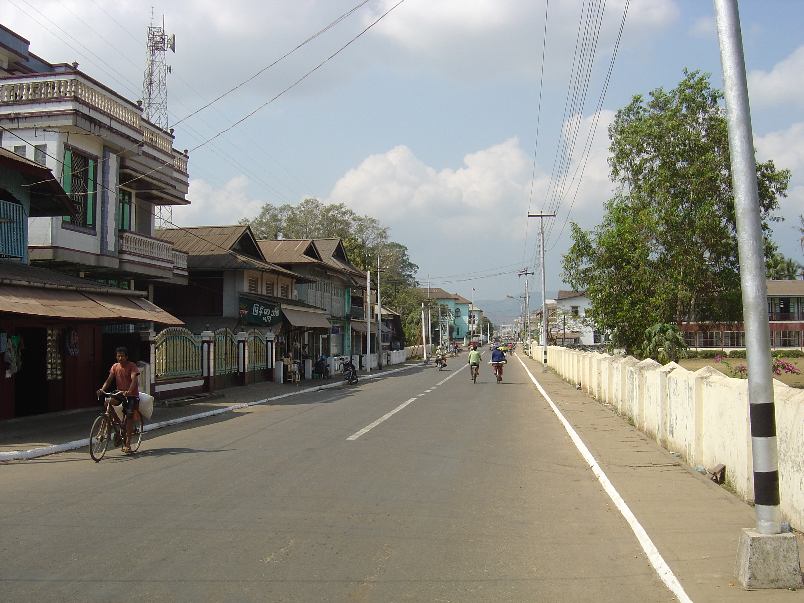 Picture Myanmar Dawei (TAVOY) 2005-01 188 - Around Dawei (TAVOY)