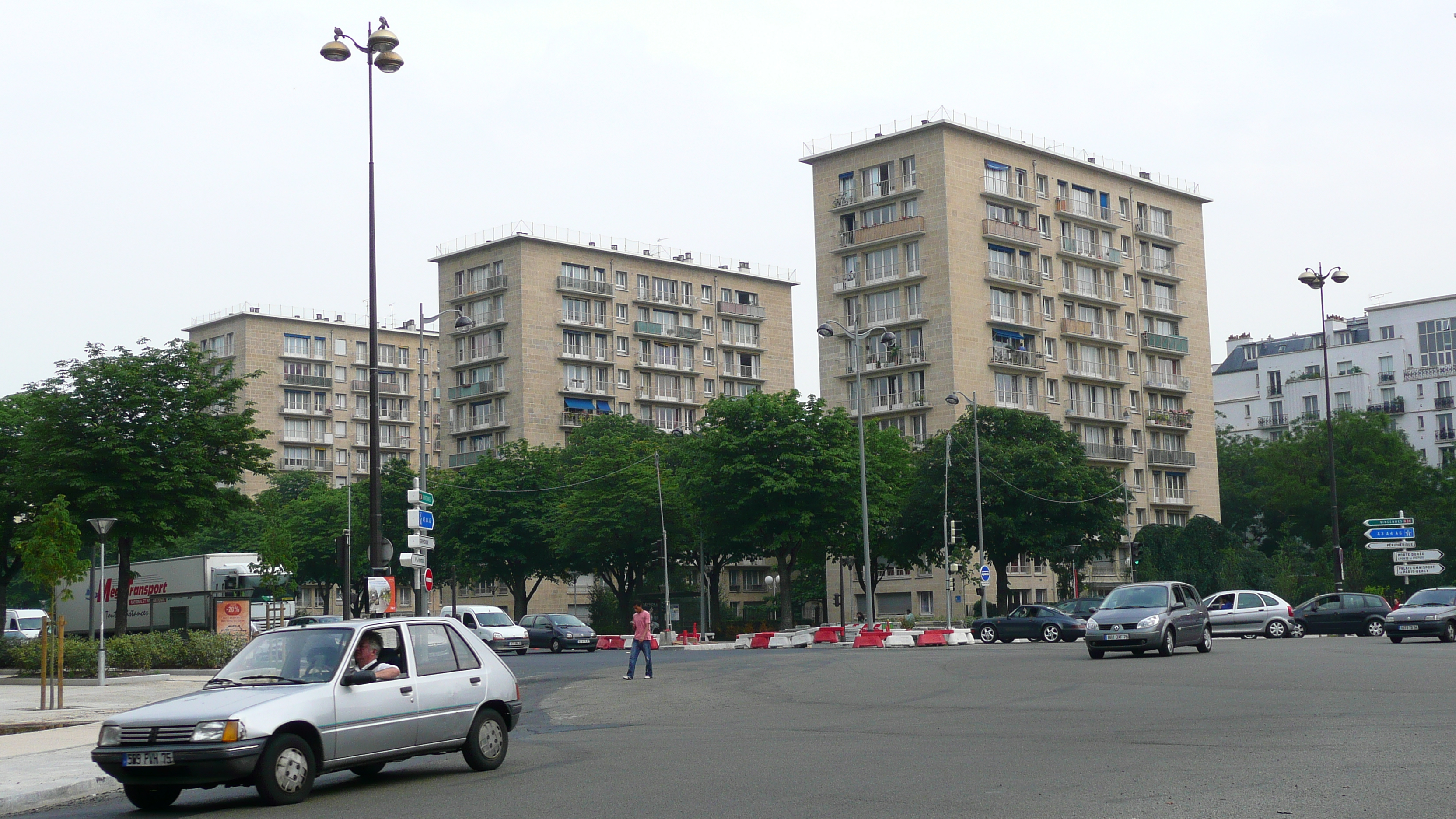 Picture France Paris Around Paris east 2007-06 106 - Center Around Paris east