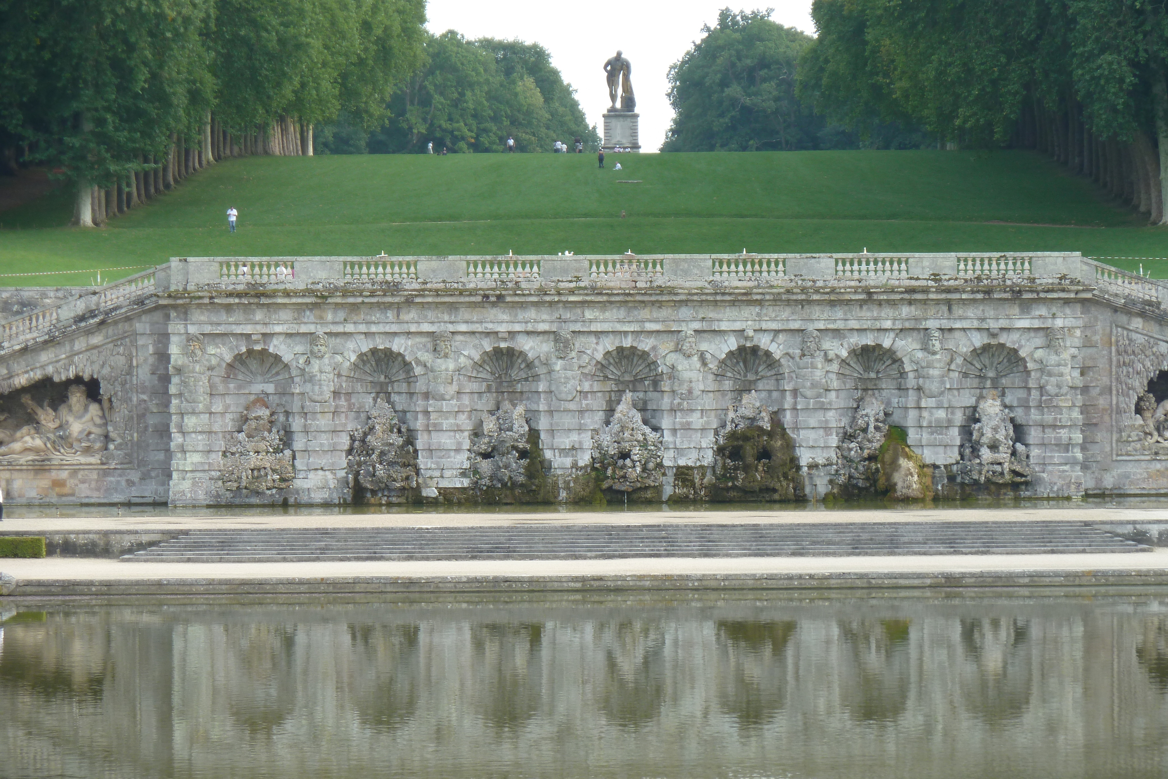 Picture France Vaux Le Vicomte Castle Vaux Le Vicomte Gardens 2010-09 63 - Tour Vaux Le Vicomte Gardens