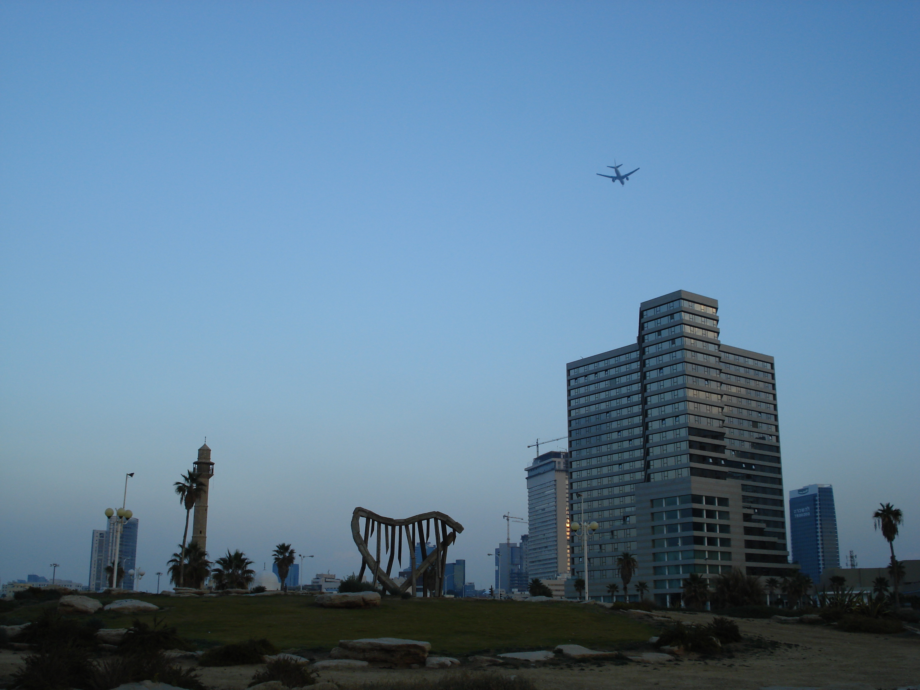 Picture Israel Tel Aviv Tel Aviv Sea Shore 2006-12 189 - Tour Tel Aviv Sea Shore