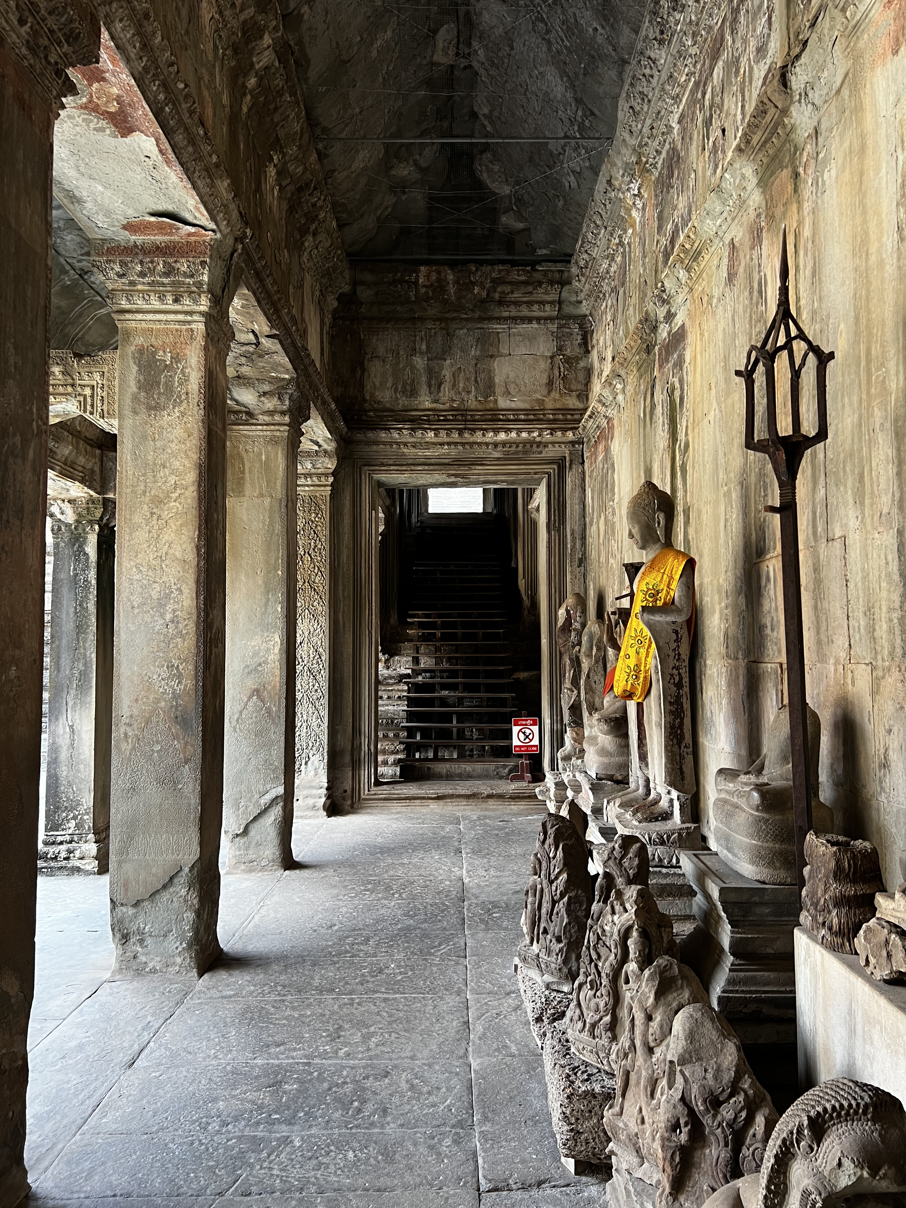 Picture Cambodia Siem Reap Angkor Wat 2023-01 333 - Center Angkor Wat