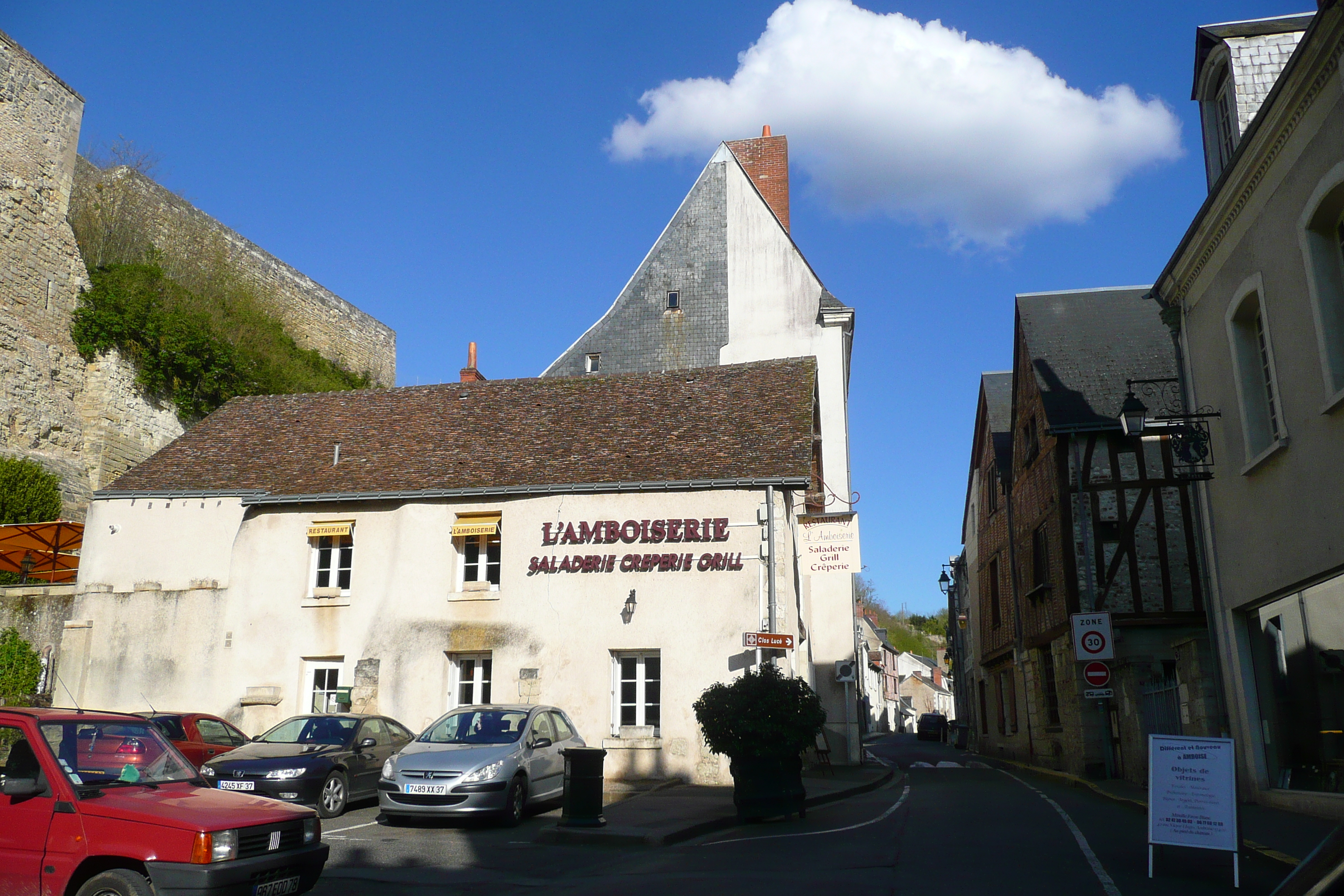 Picture France Amboise 2008-04 21 - Center Amboise