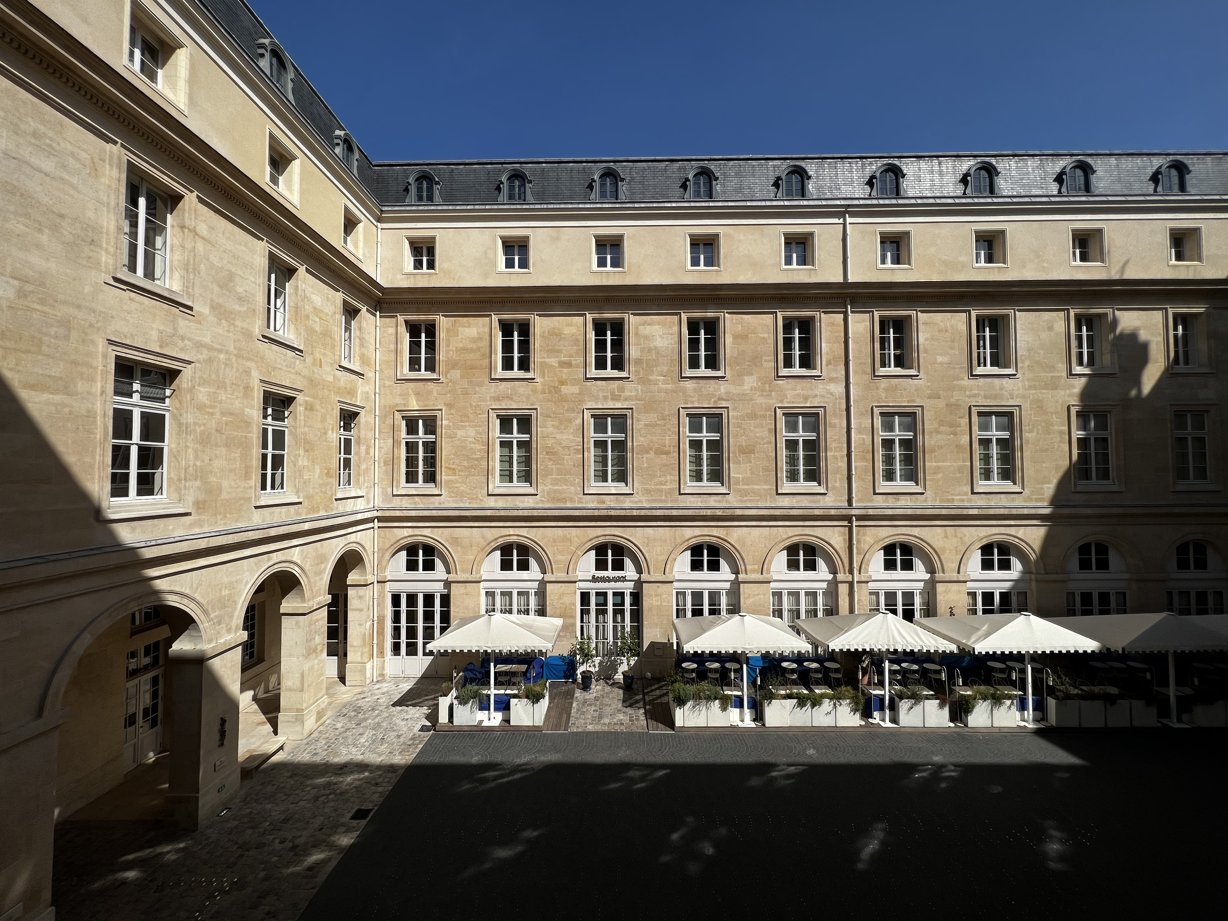 Picture France Paris Hotel de la Marine 2023-04 46 - Journey Hotel de la Marine