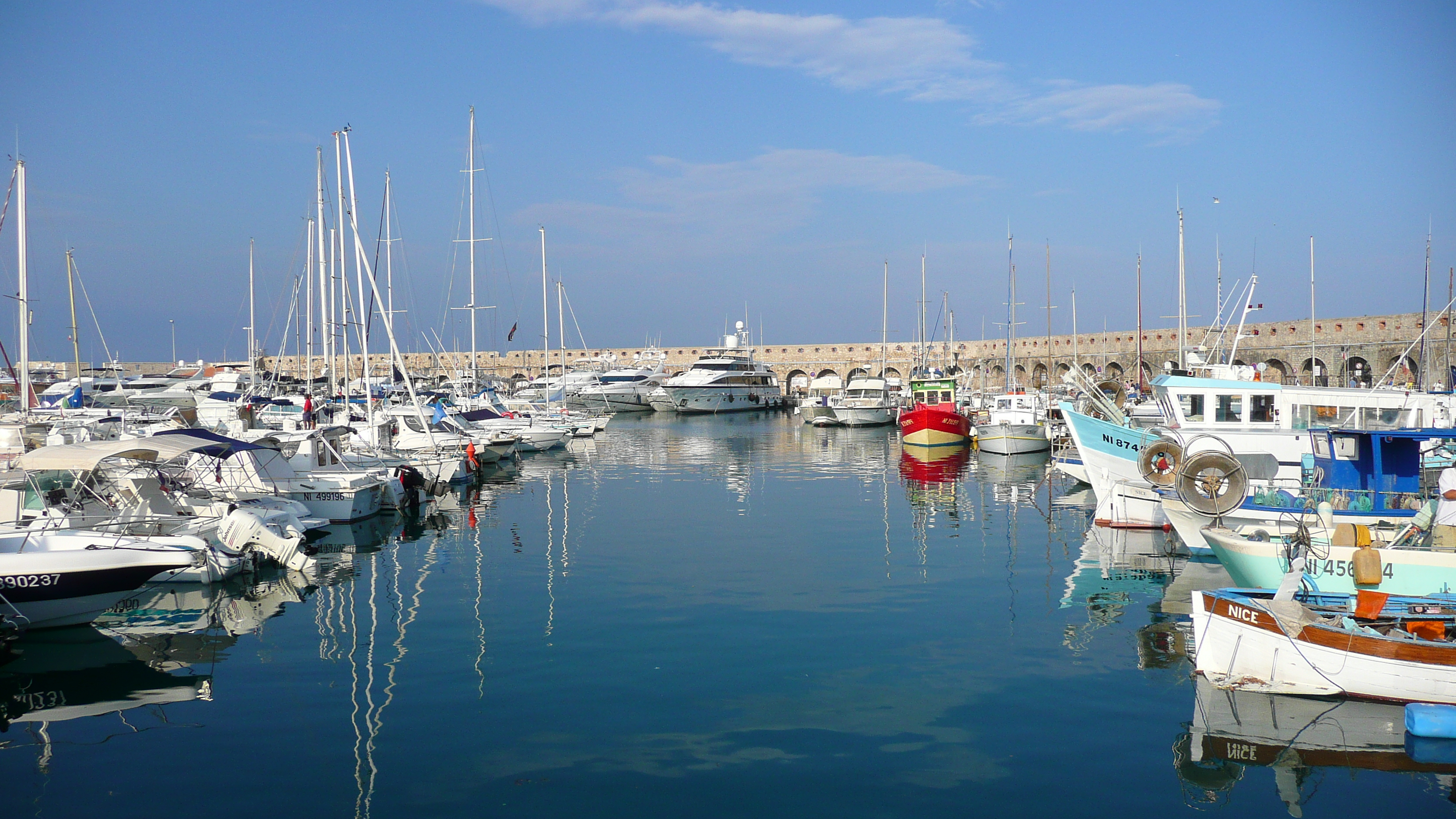 Picture France Antibes Port Vauban 2007-07 22 - Around Port Vauban