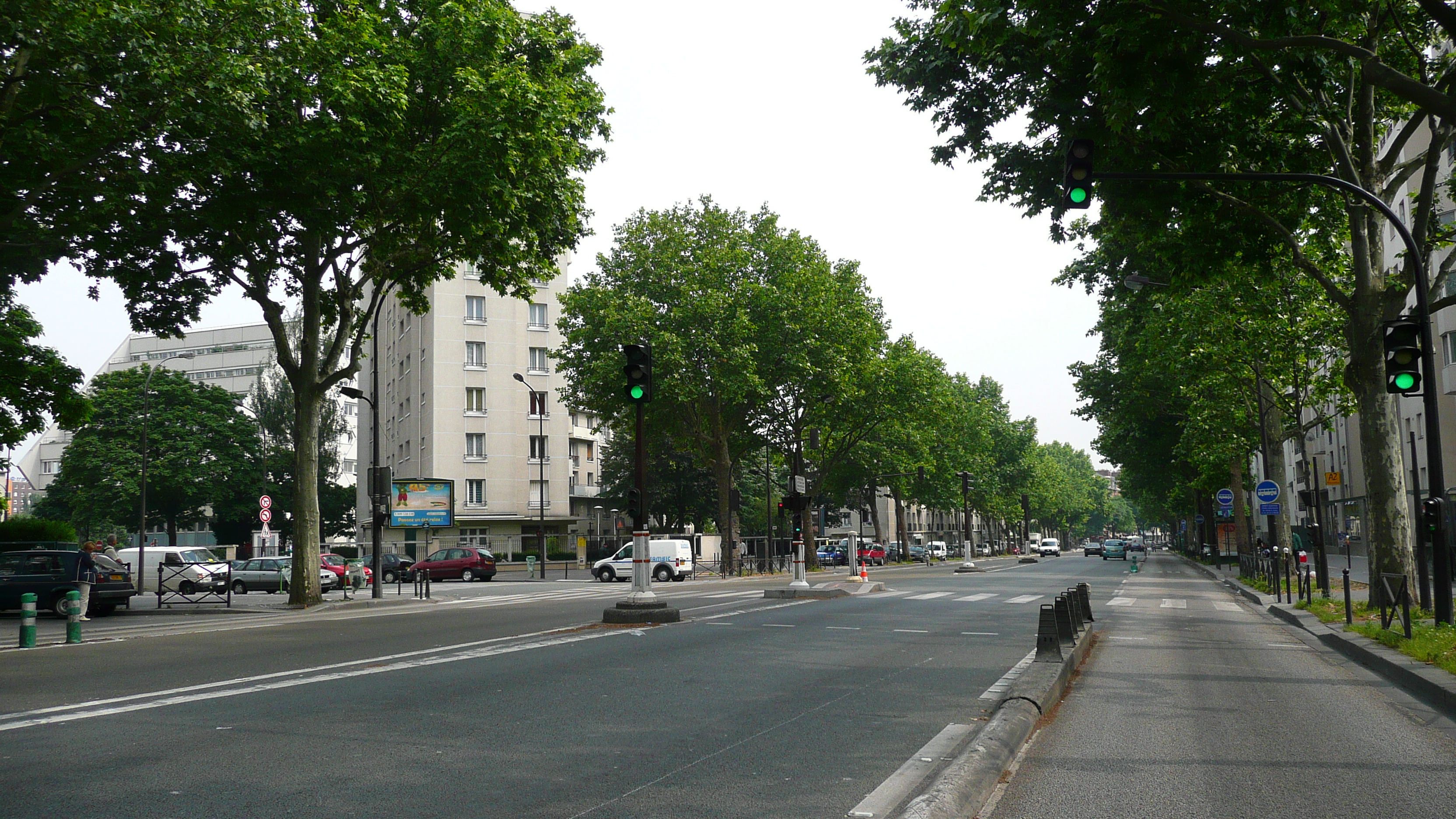 Picture France Paris Around Paris east 2007-06 130 - Center Around Paris east