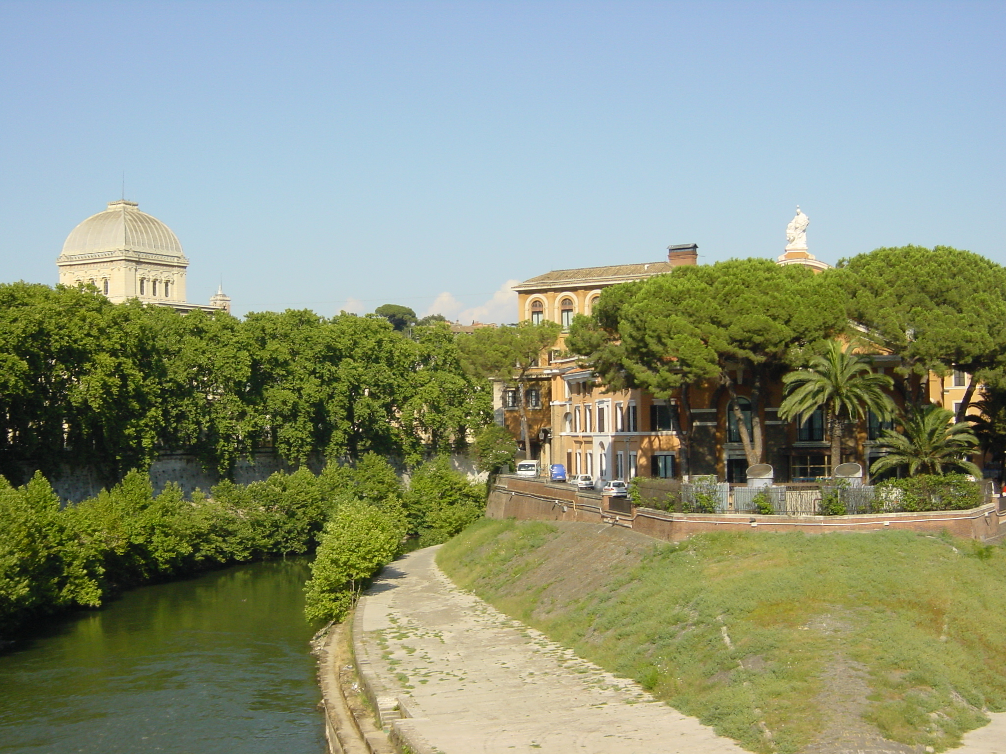 Picture Italy Rome 2002-07 110 - Tour Rome