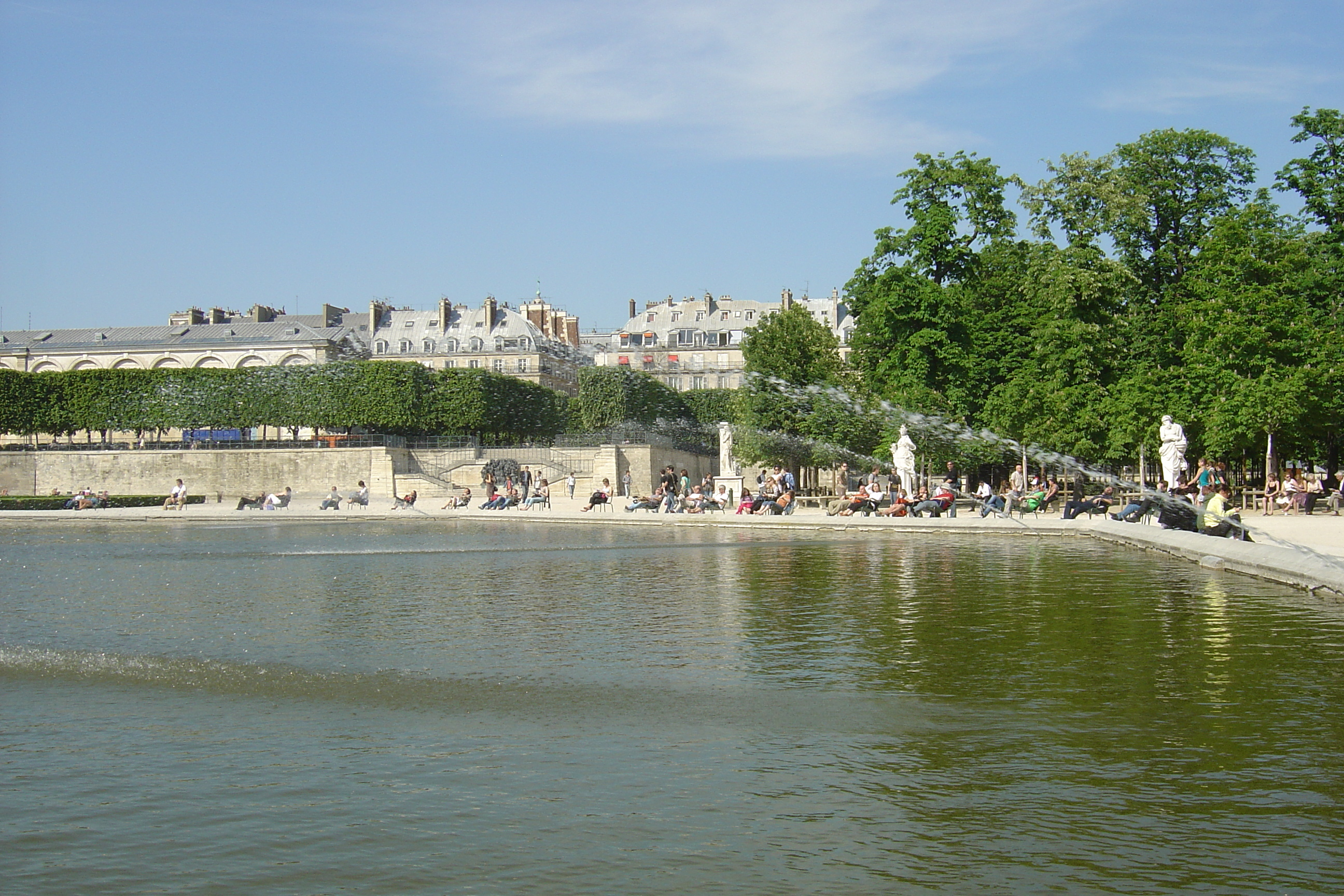 Picture France Paris Garden of Tuileries 2007-05 198 - Center Garden of Tuileries