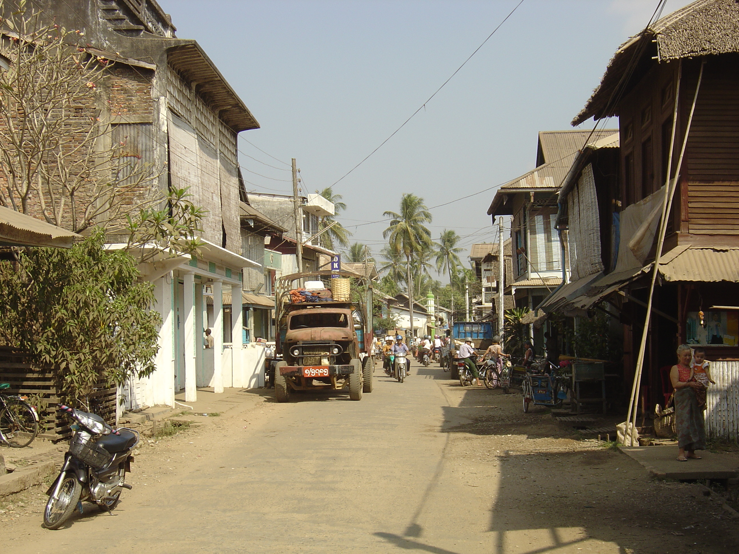 Picture Myanmar Dawei (TAVOY) 2005-01 88 - Center Dawei (TAVOY)