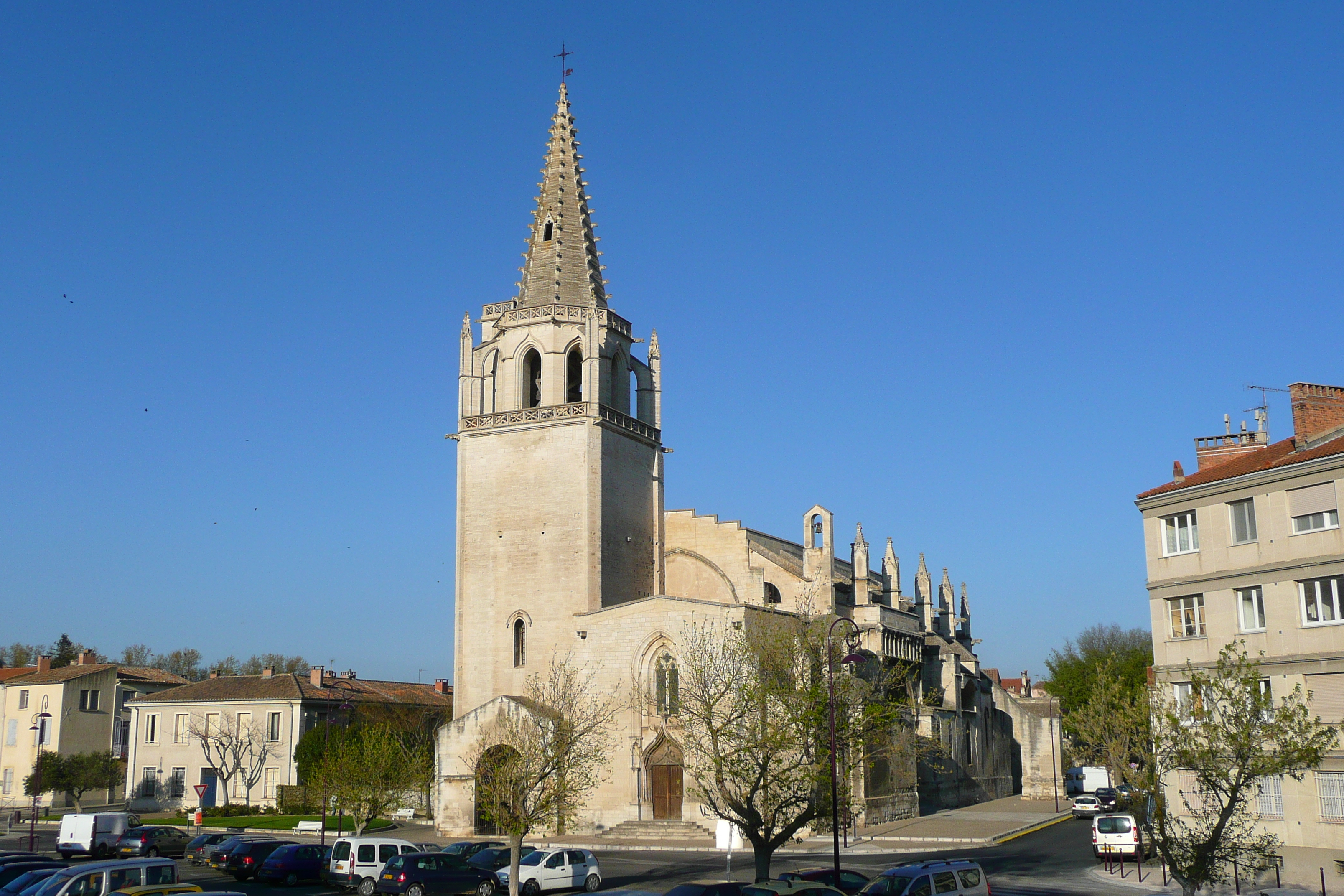 Picture France Tarascon 2008-04 87 - Tours Tarascon