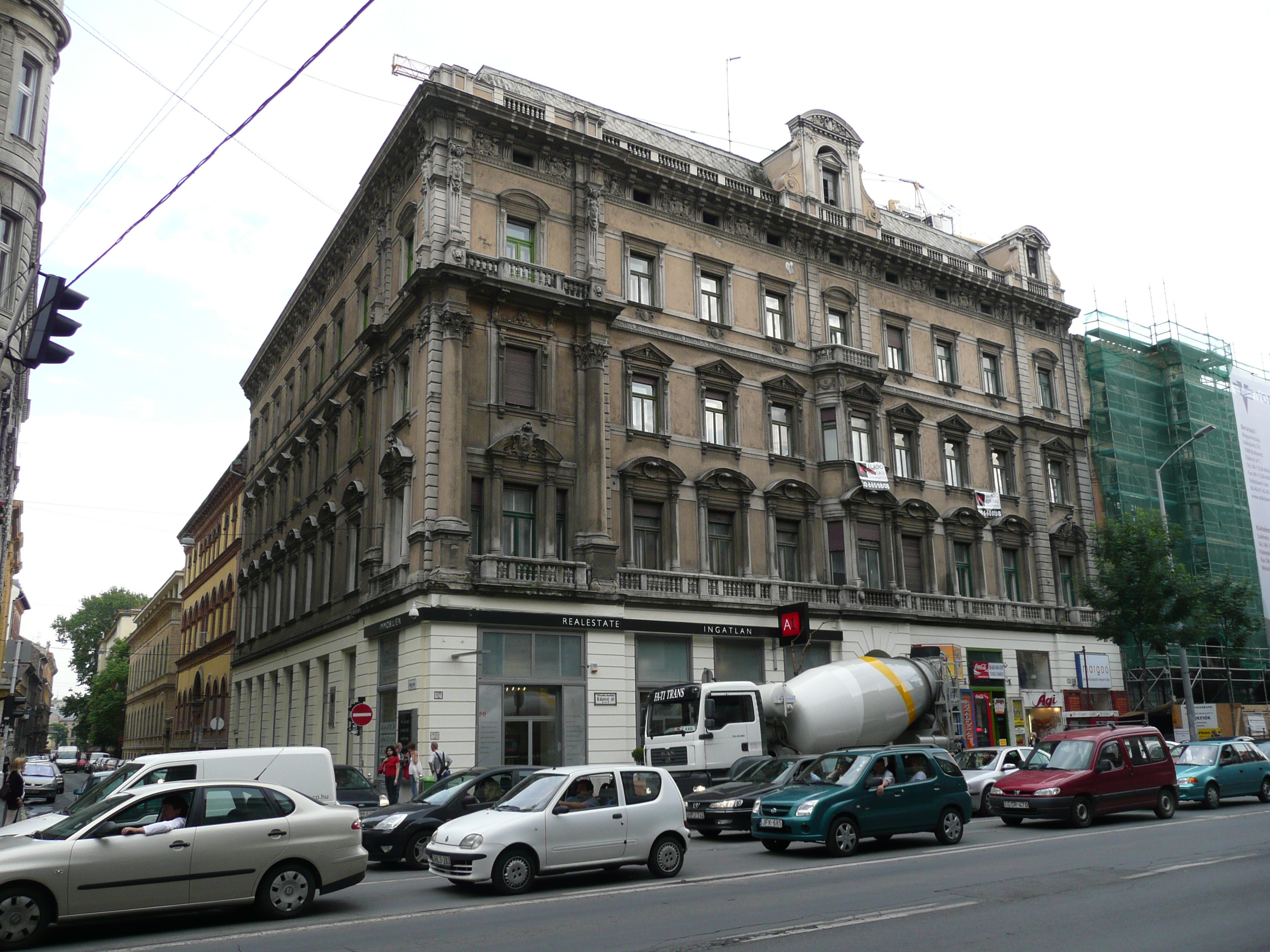 Picture Hungary Budapest Central Budapest 2007-06 146 - Center Central Budapest