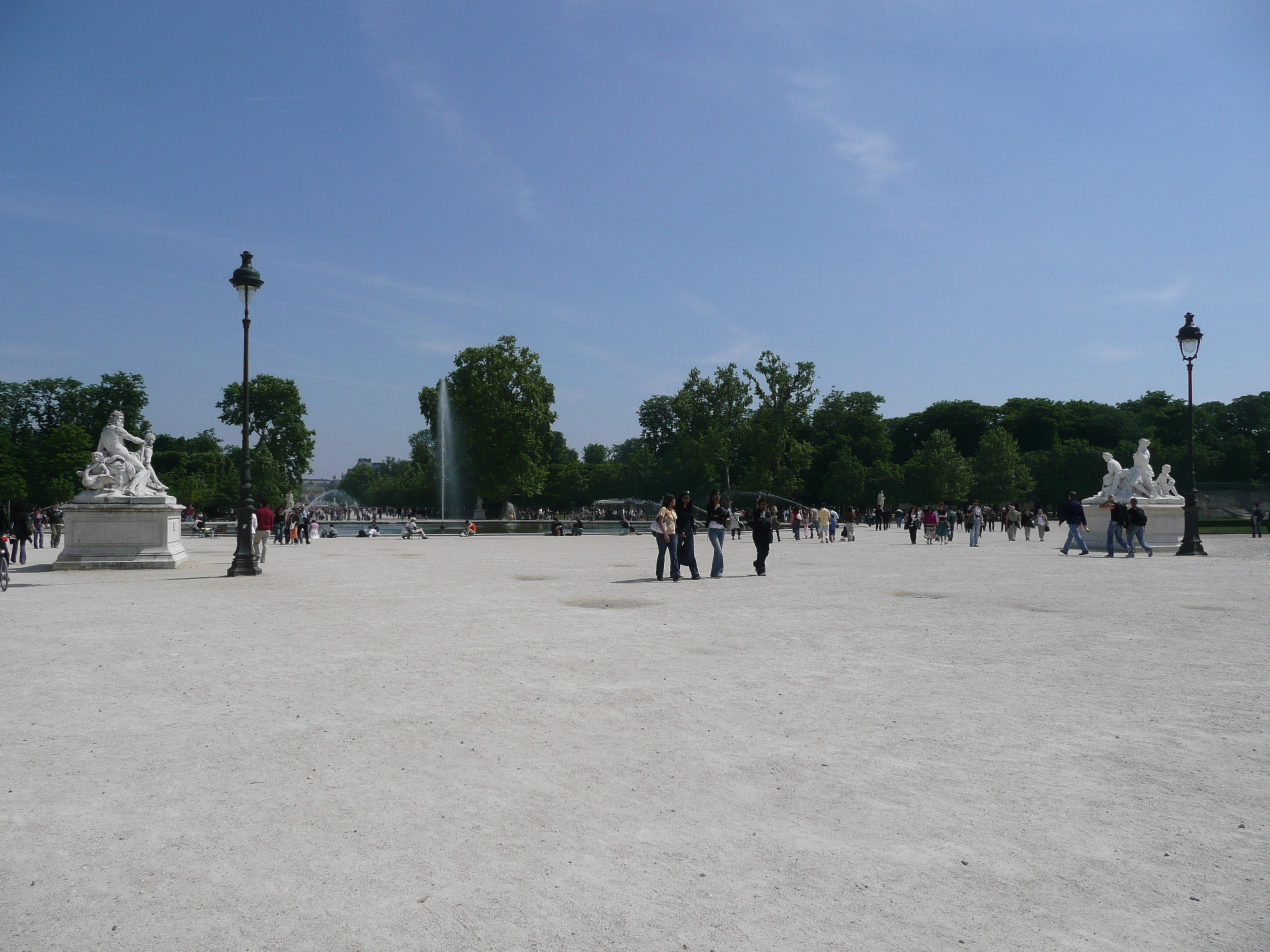 Picture France Paris Garden of Tuileries 2007-05 59 - Discovery Garden of Tuileries