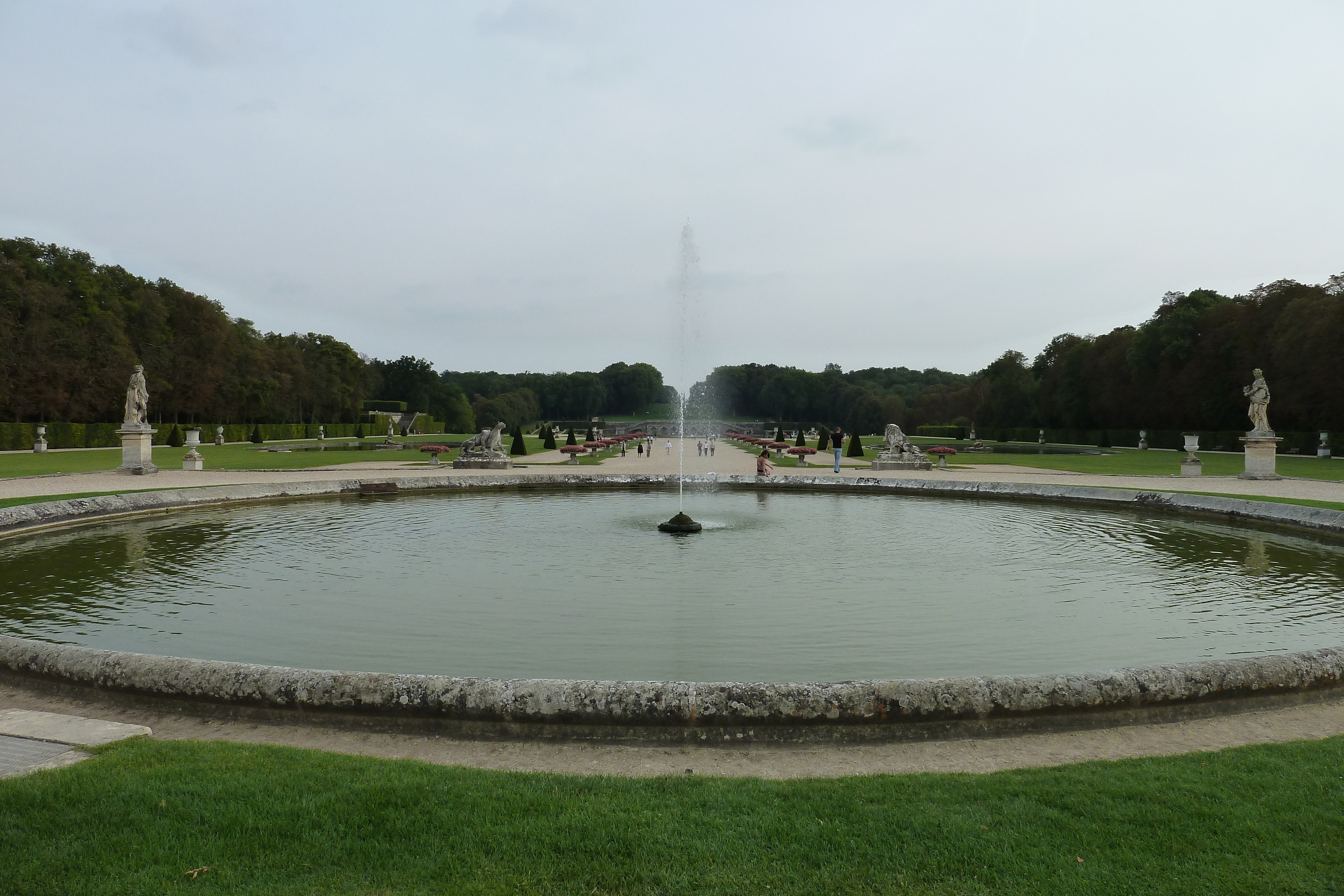 Picture France Vaux Le Vicomte Castle Vaux Le Vicomte Gardens 2010-09 17 - Around Vaux Le Vicomte Gardens