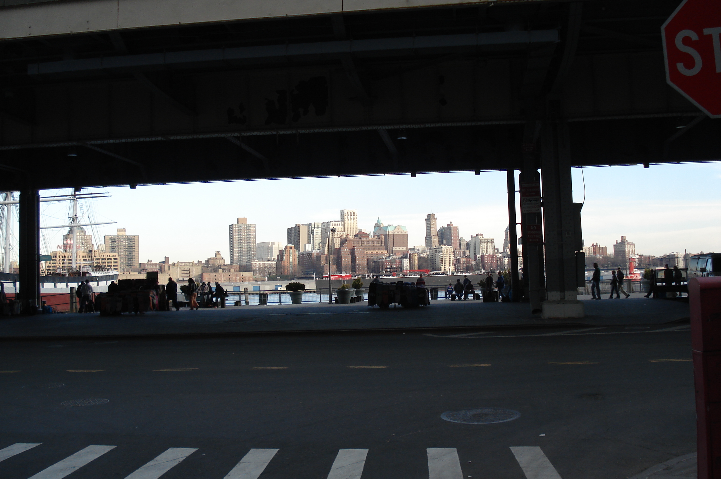 Picture United States New York South Street seaport 2006-03 11 - Discovery South Street seaport