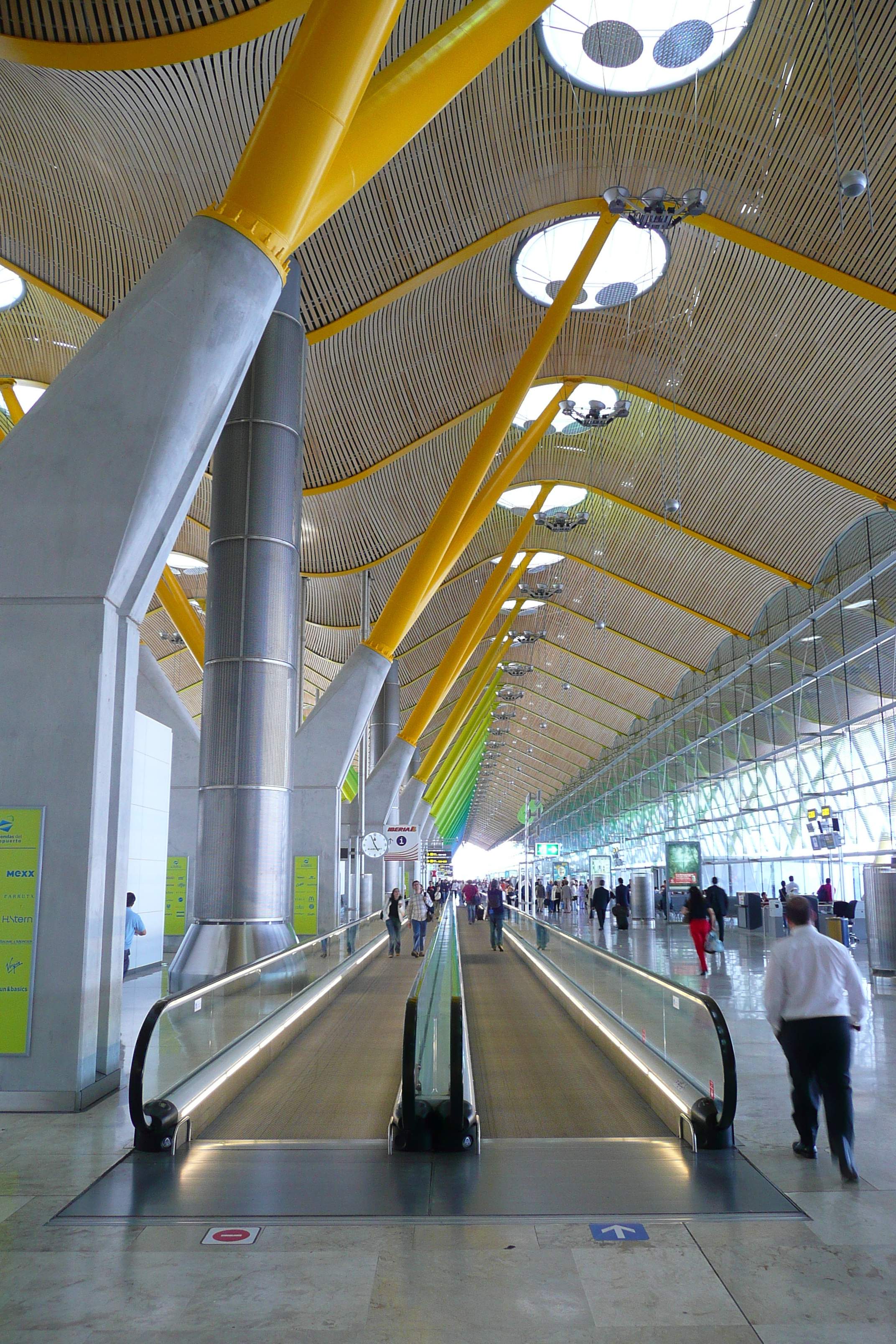 Picture Spain Madrid Barajas Airport 2007-09 53 - Discovery Barajas Airport