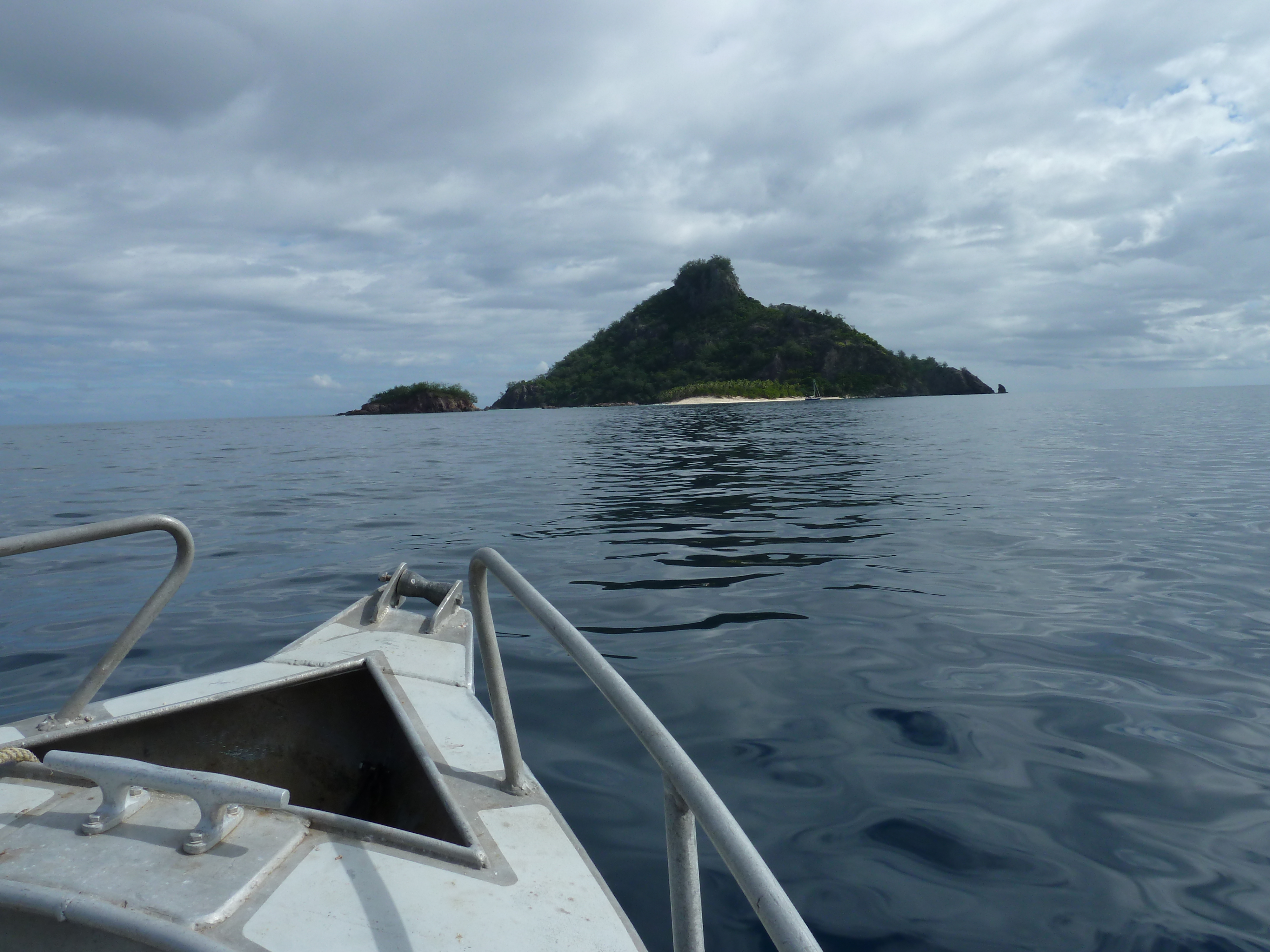 Picture Fiji Amunuca Island to Castaway Island 2010-05 94 - Center Amunuca Island to Castaway Island