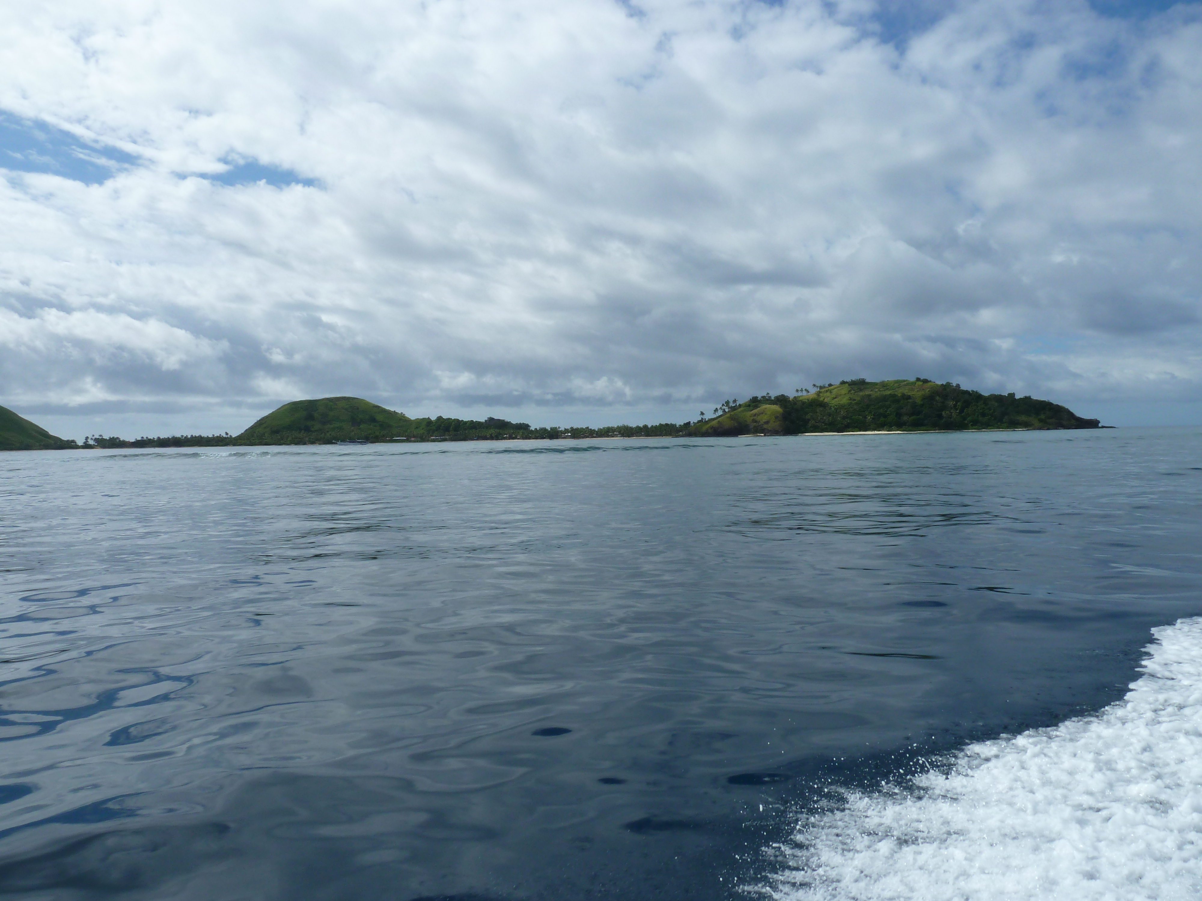 Picture Fiji Amunuca Island to Castaway Island 2010-05 104 - Center Amunuca Island to Castaway Island