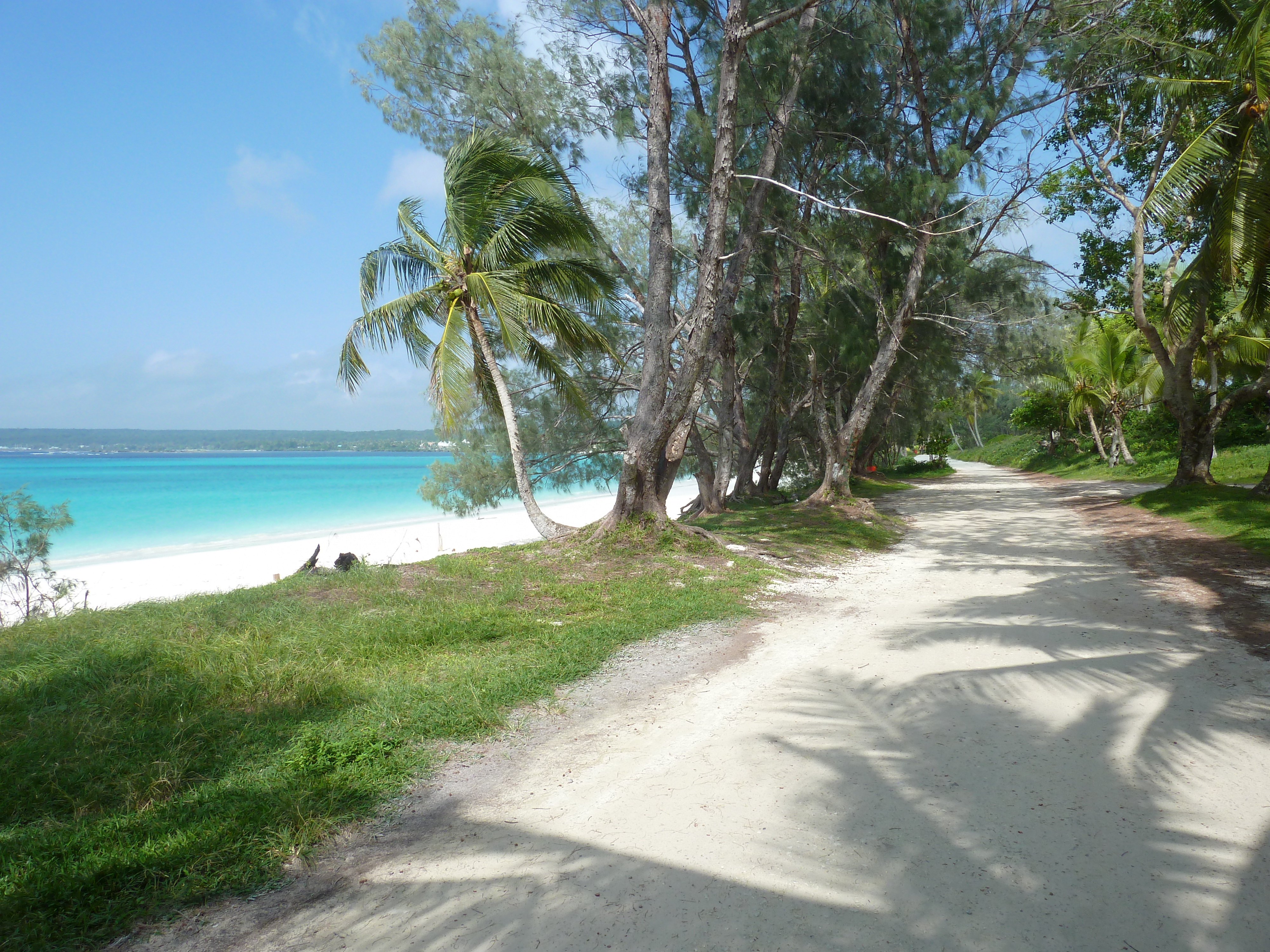 Picture New Caledonia Lifou Chateaubriant bay 2010-05 81 - Recreation Chateaubriant bay