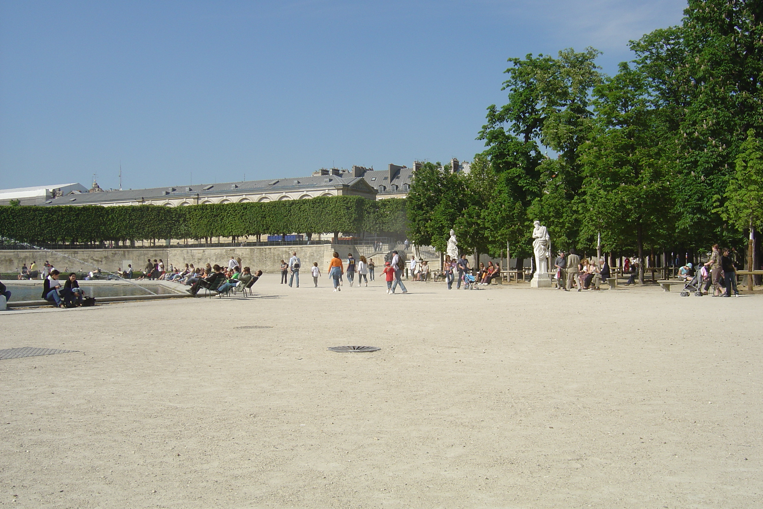 Picture France Paris Garden of Tuileries 2007-05 168 - History Garden of Tuileries