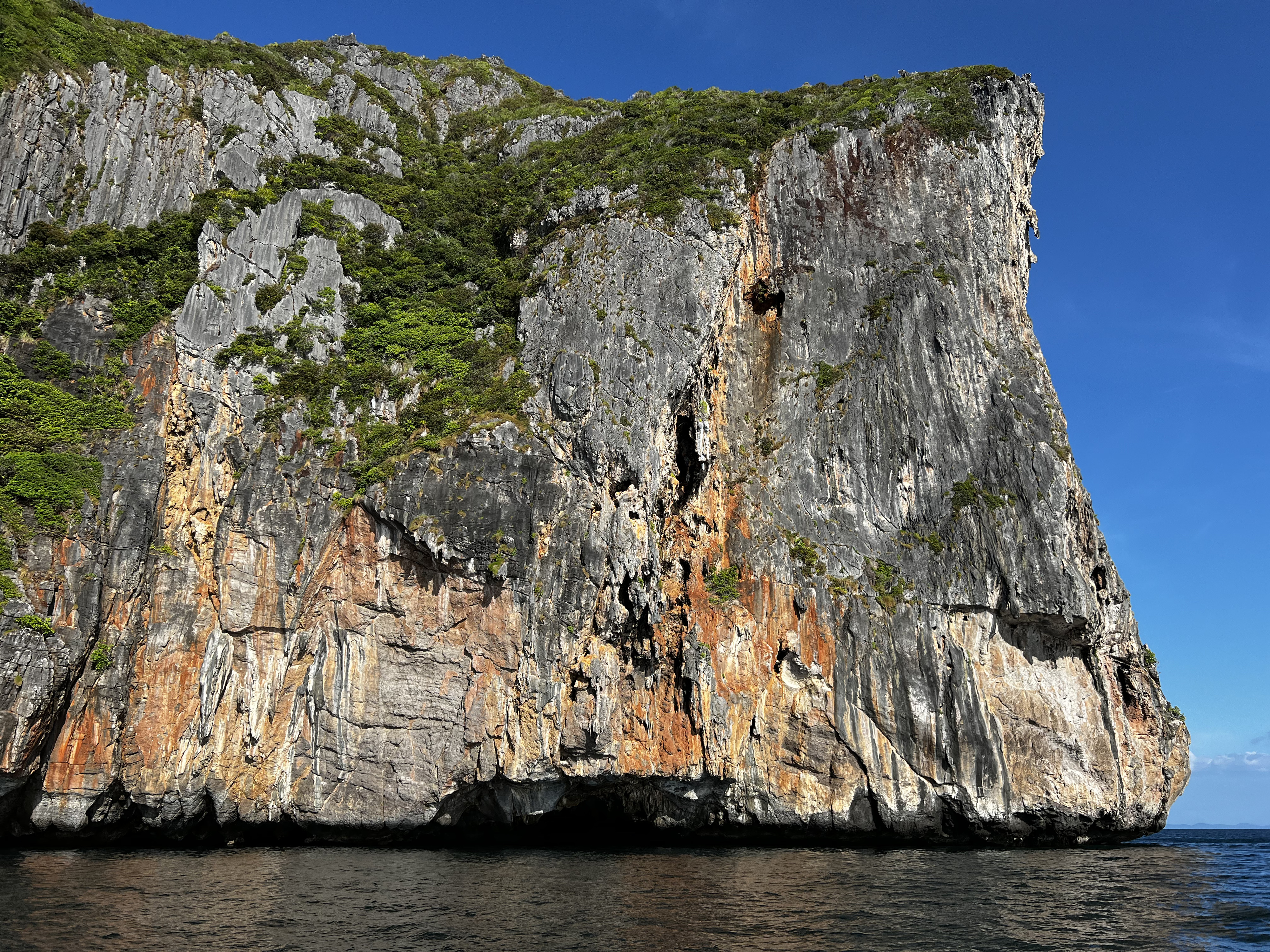 Picture Thailand Ko Phi Phi Ley 2021-12 10 - Around Ko Phi Phi Ley