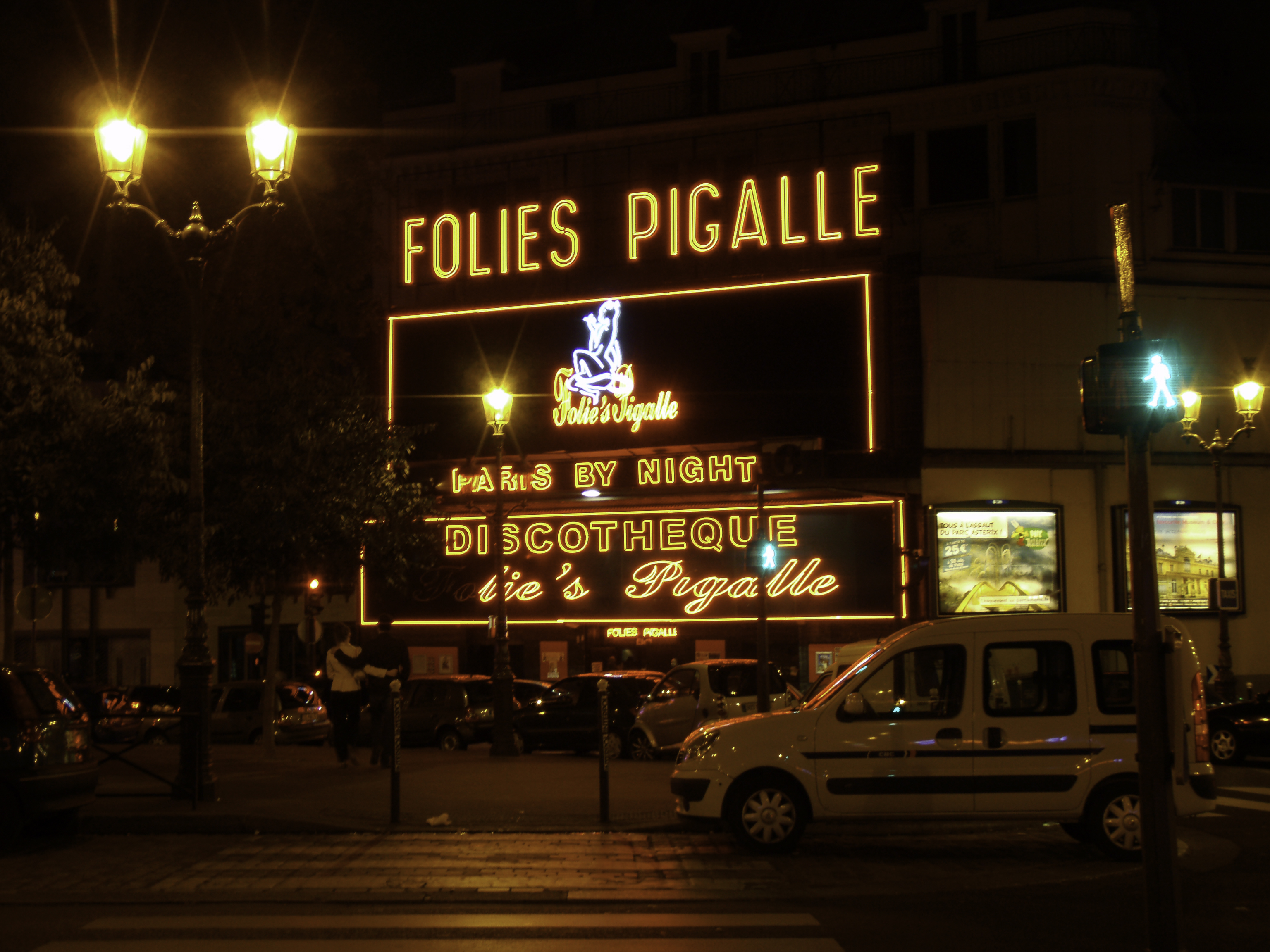 Picture France Paris Pigalle by night 2007-07 10 - Center Pigalle by night