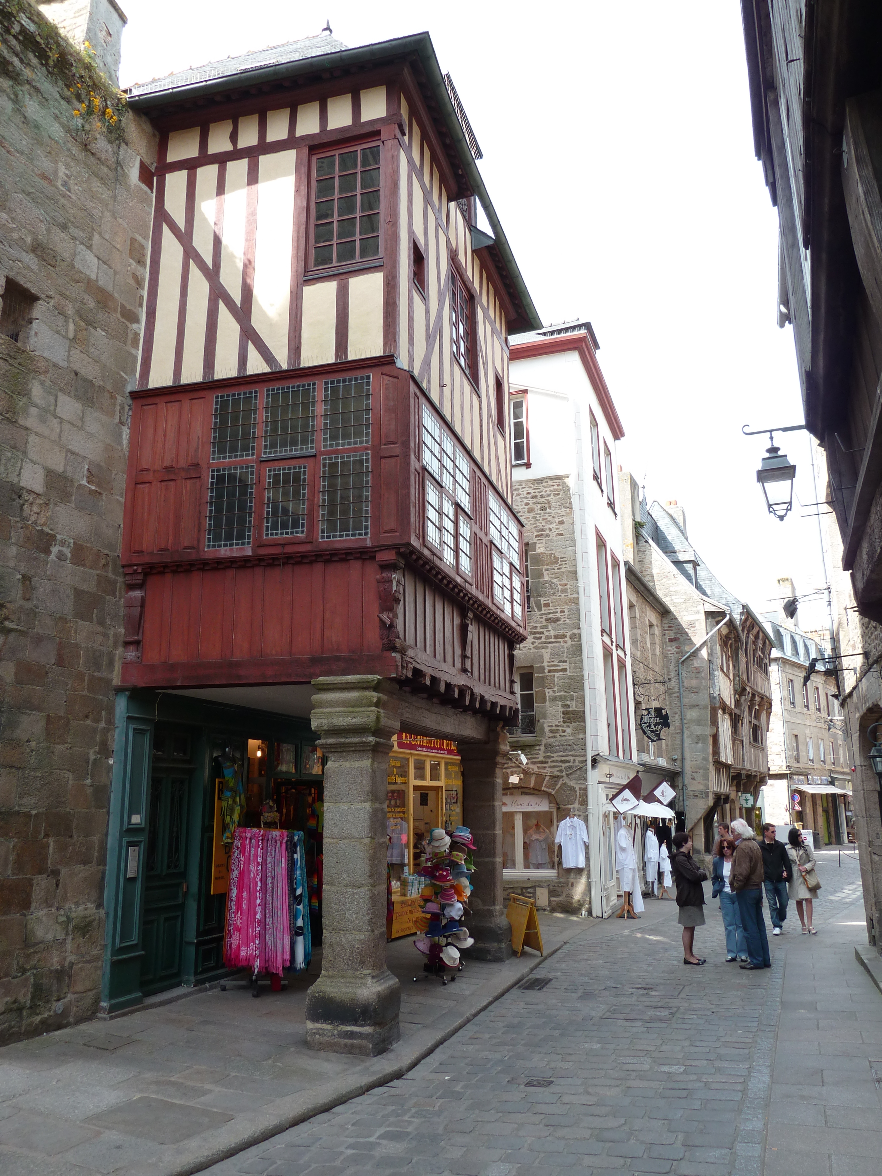 Picture France Dinan 2010-04 42 - Journey Dinan