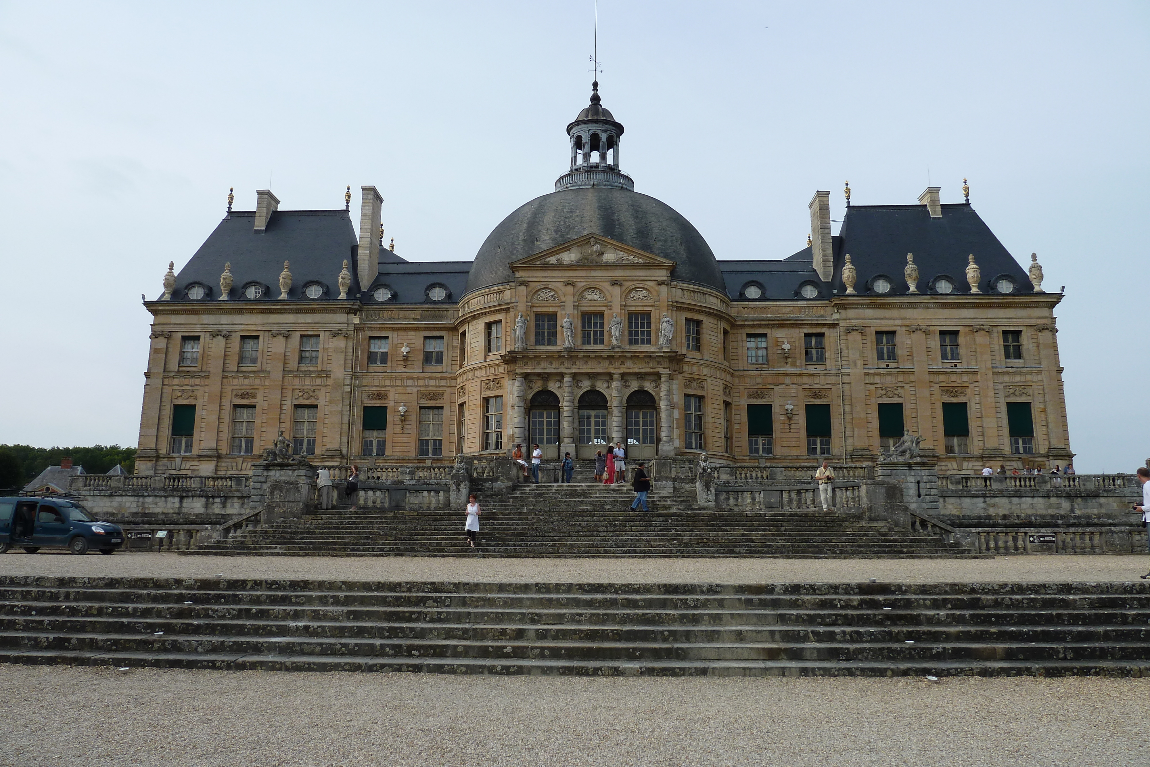 Picture France Vaux Le Vicomte Castle Vaux Le Vicomte Gardens 2010-09 38 - Recreation Vaux Le Vicomte Gardens