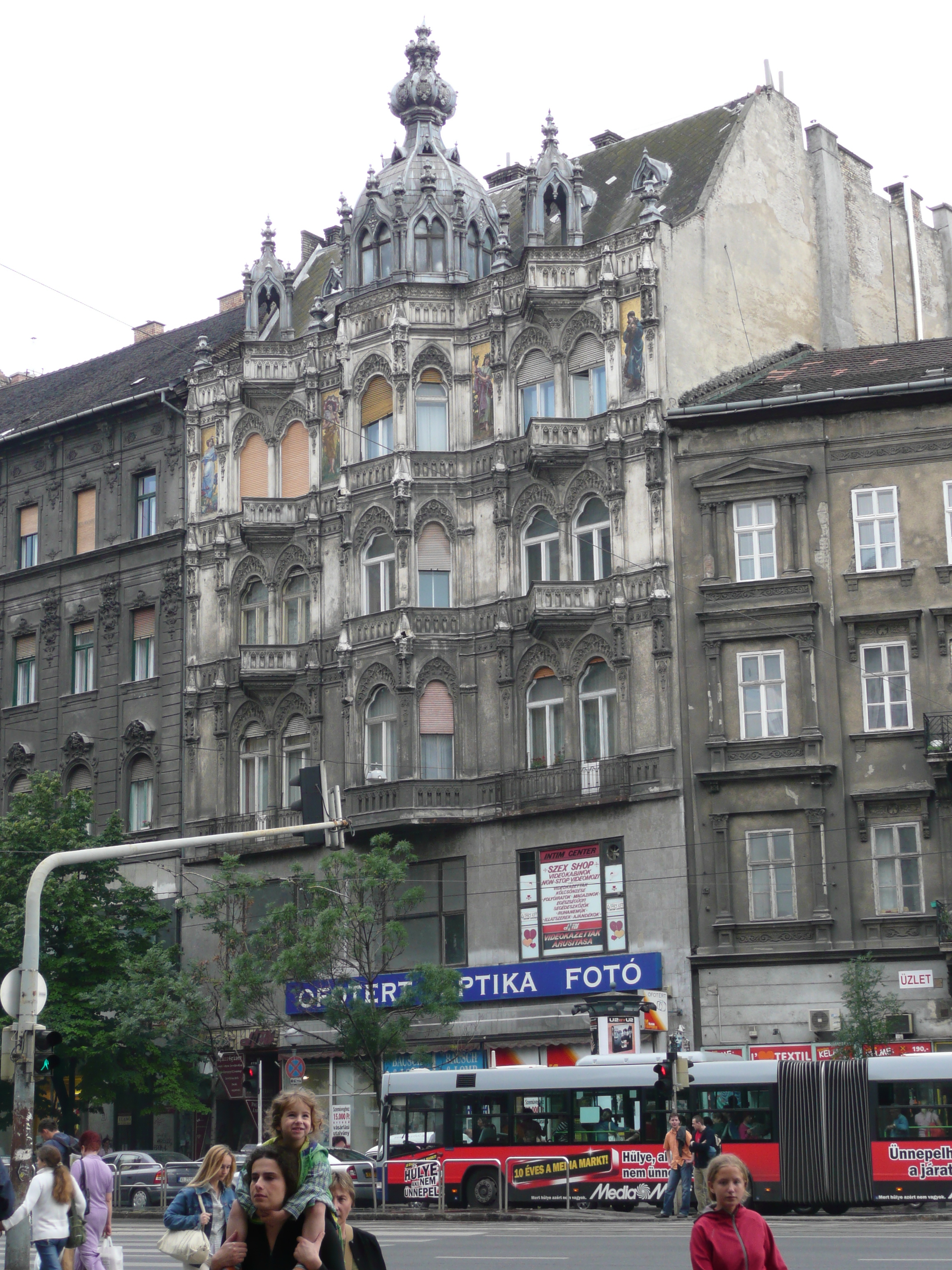 Picture Hungary Budapest Central Budapest 2007-06 122 - Around Central Budapest