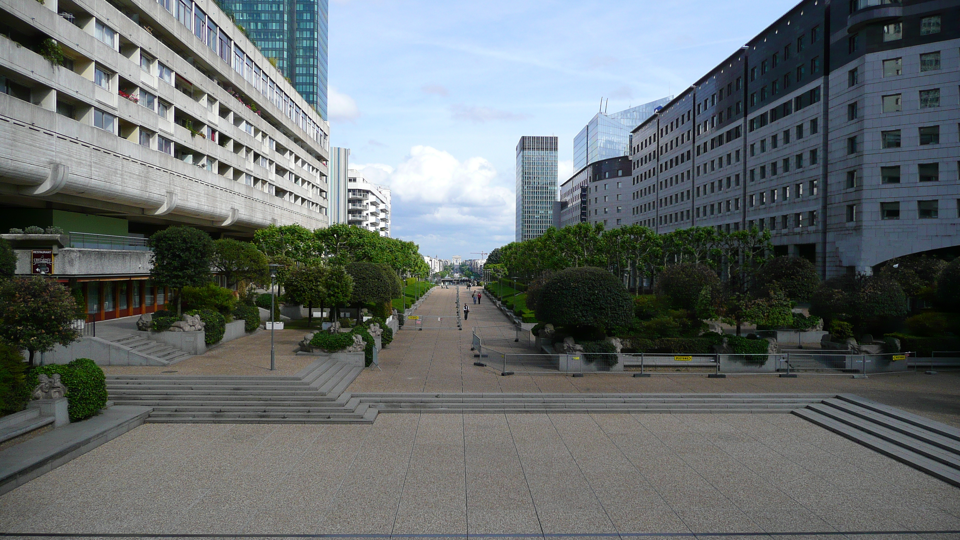 Picture France Paris La Defense 2007-05 190 - Journey La Defense