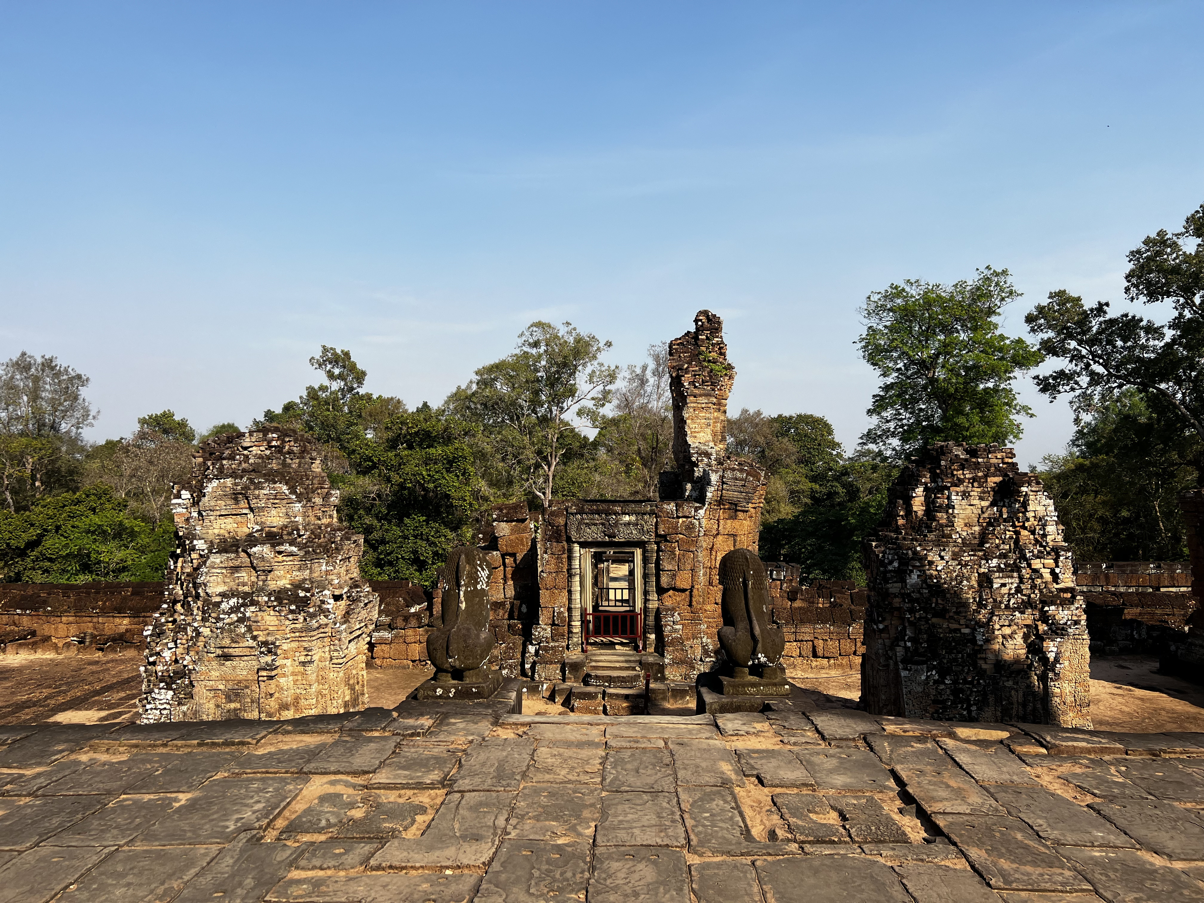 Picture Cambodia Siem Reap Eastern Mebon 2023-01 11 - Recreation Eastern Mebon