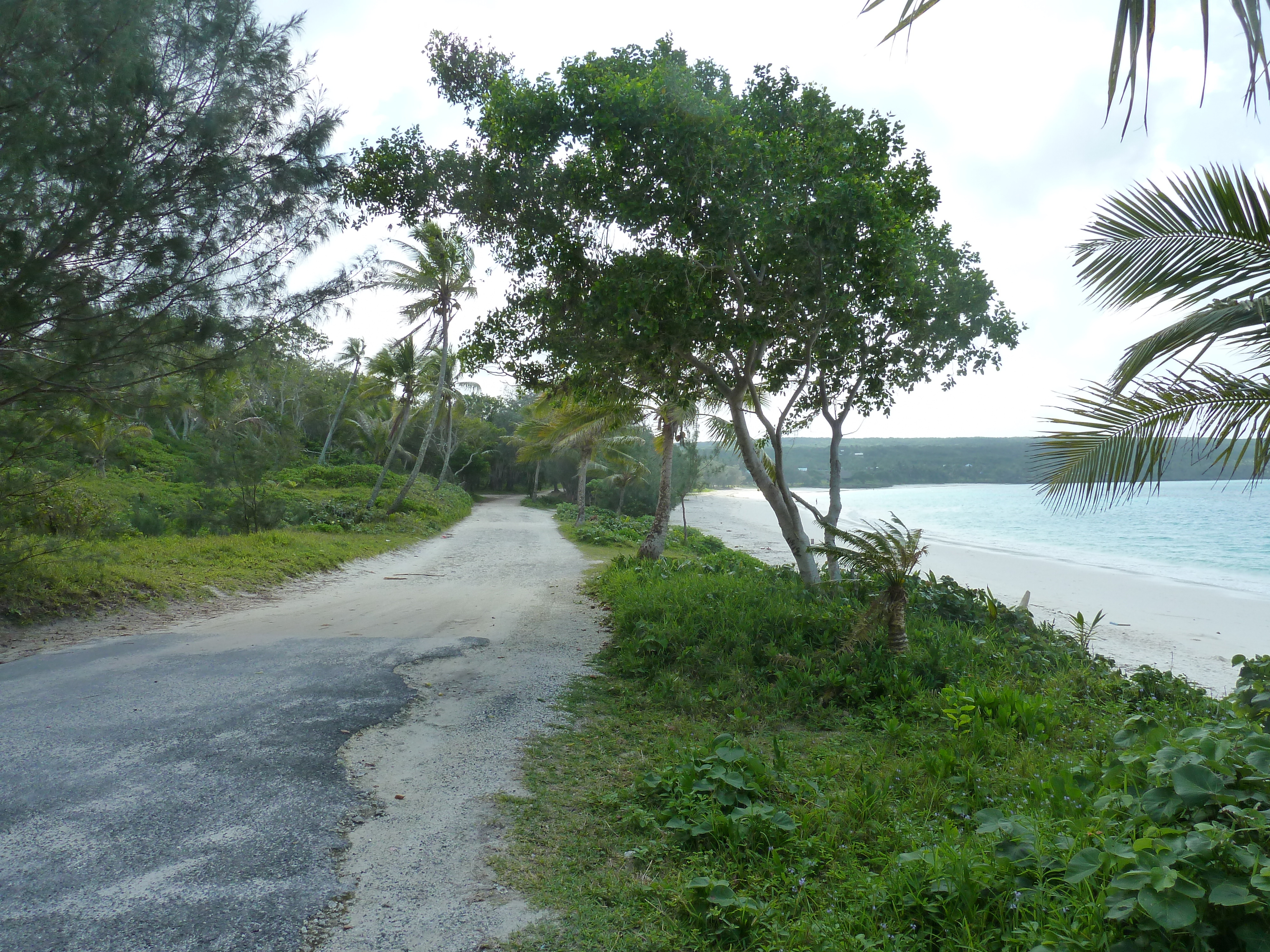 Picture New Caledonia Lifou Chateaubriant bay 2010-05 100 - History Chateaubriant bay