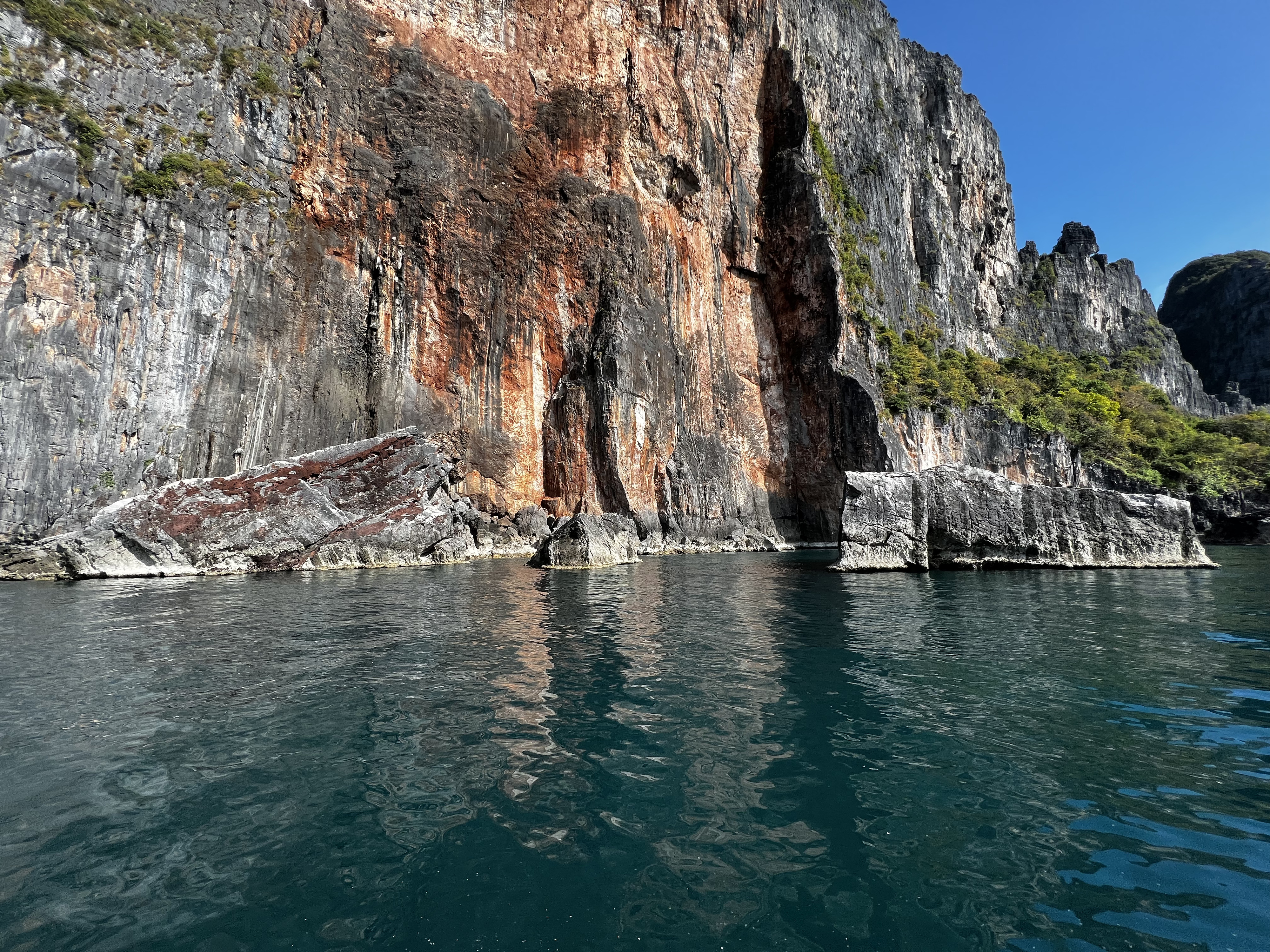 Picture Thailand Ko Phi Phi Ley 2021-12 47 - Journey Ko Phi Phi Ley