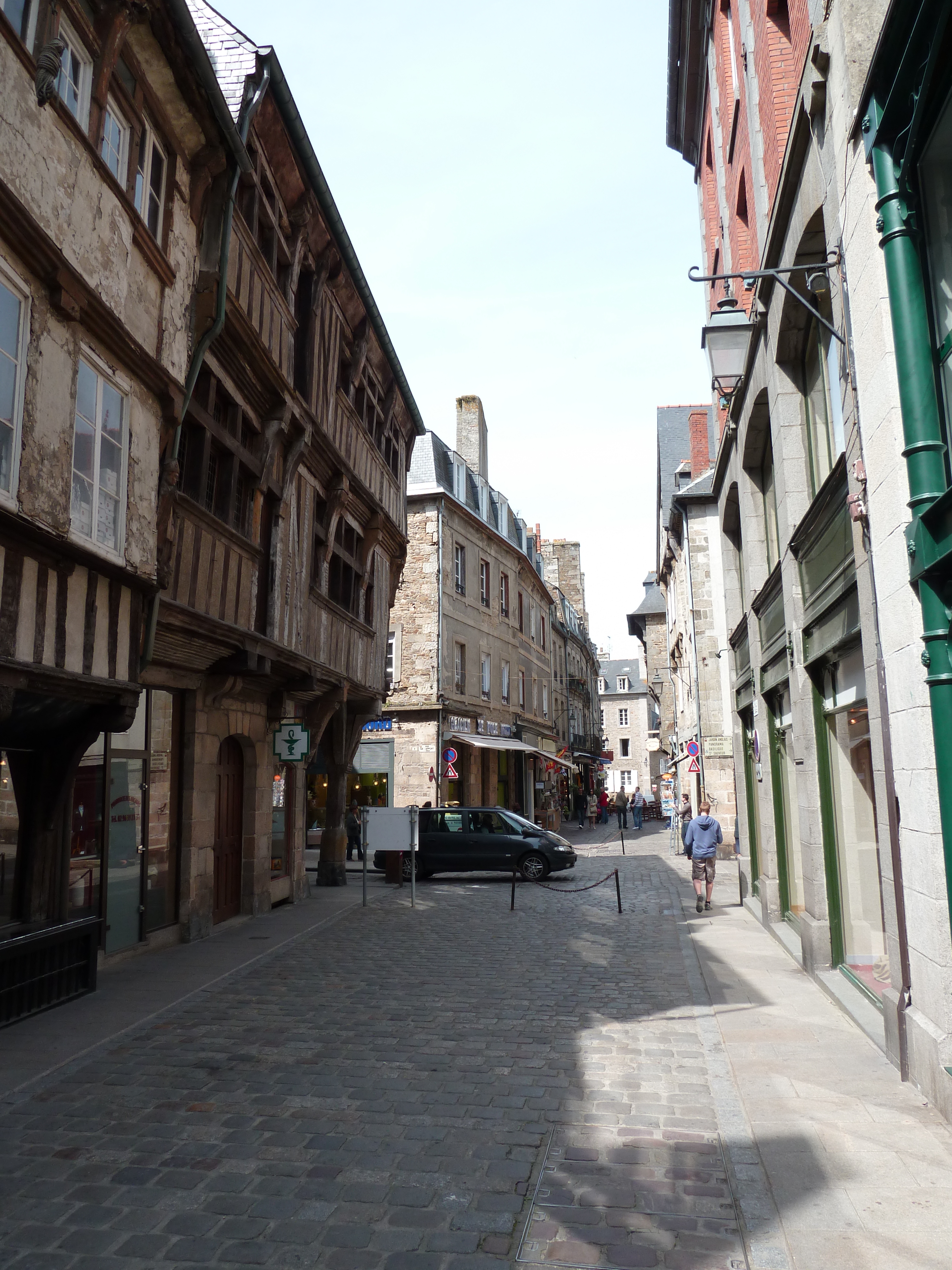 Picture France Dinan 2010-04 34 - Tours Dinan