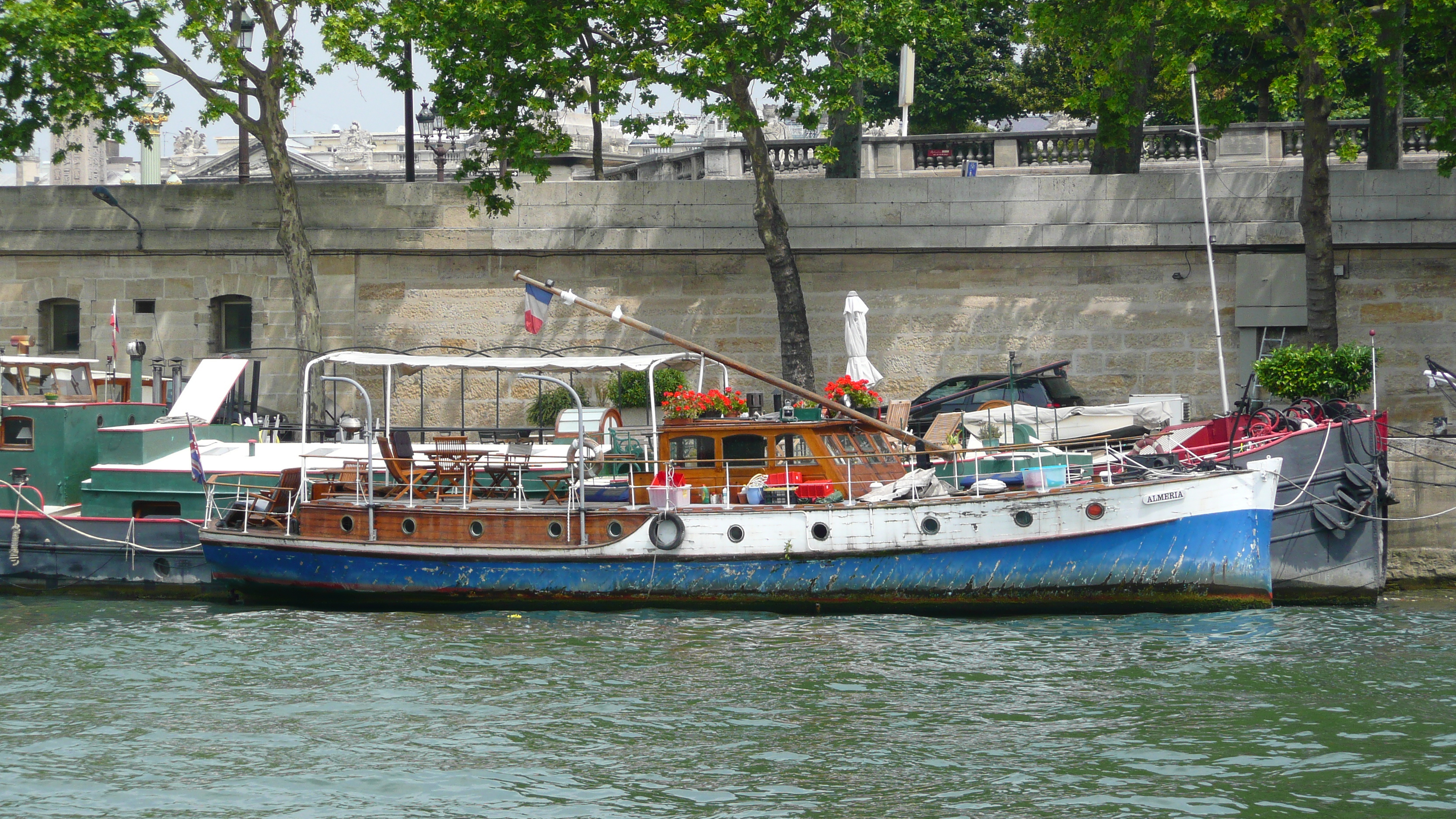 Picture France Paris Peniches Parisiennes 2007-06 42 - Recreation Peniches Parisiennes