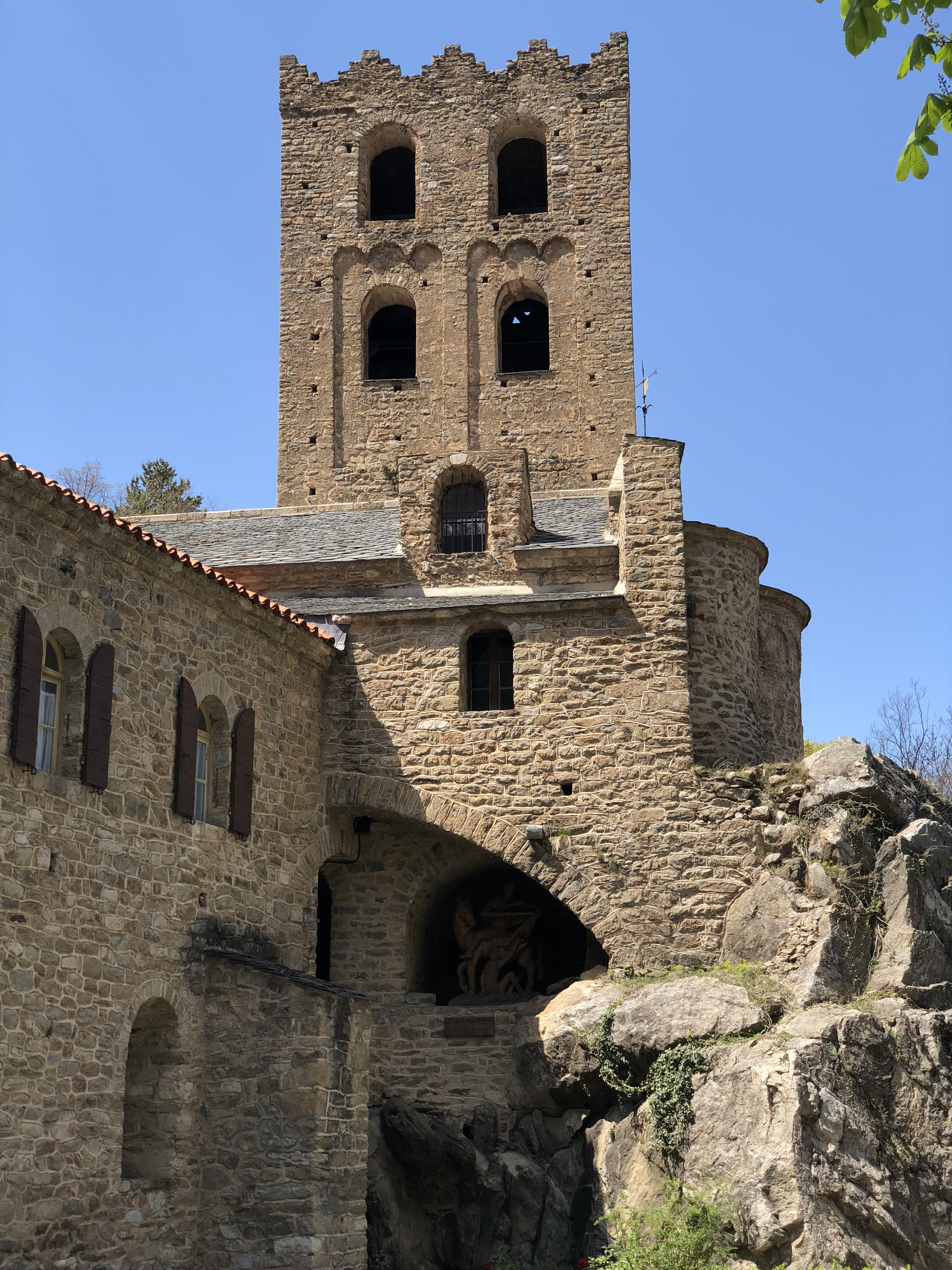 Picture France Abbaye Saint Martin du Canigou 2018-04 191 - Tour Abbaye Saint Martin du Canigou