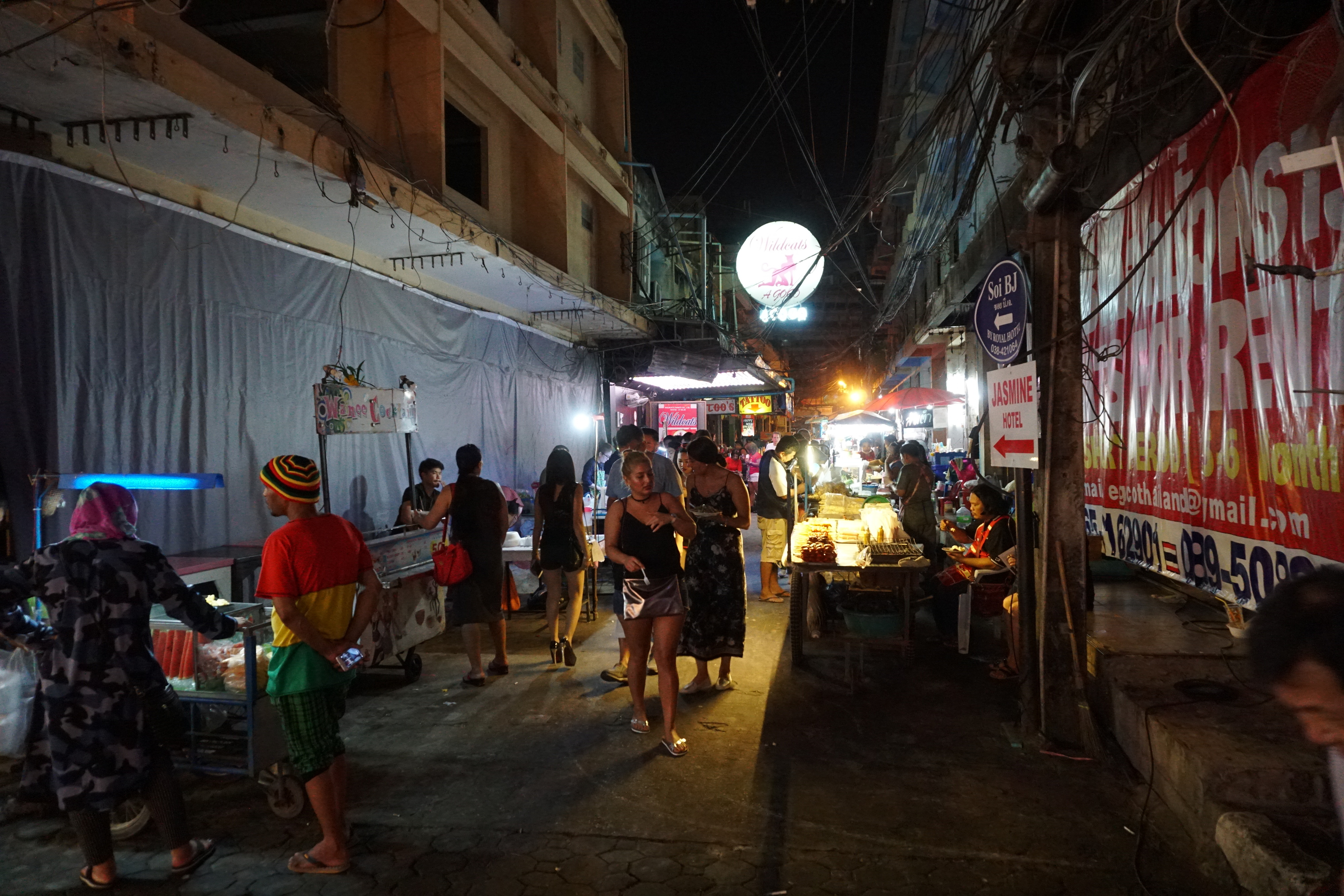 Picture Thailand Pattaya Walking street 2016-12 10 - Discovery Walking street