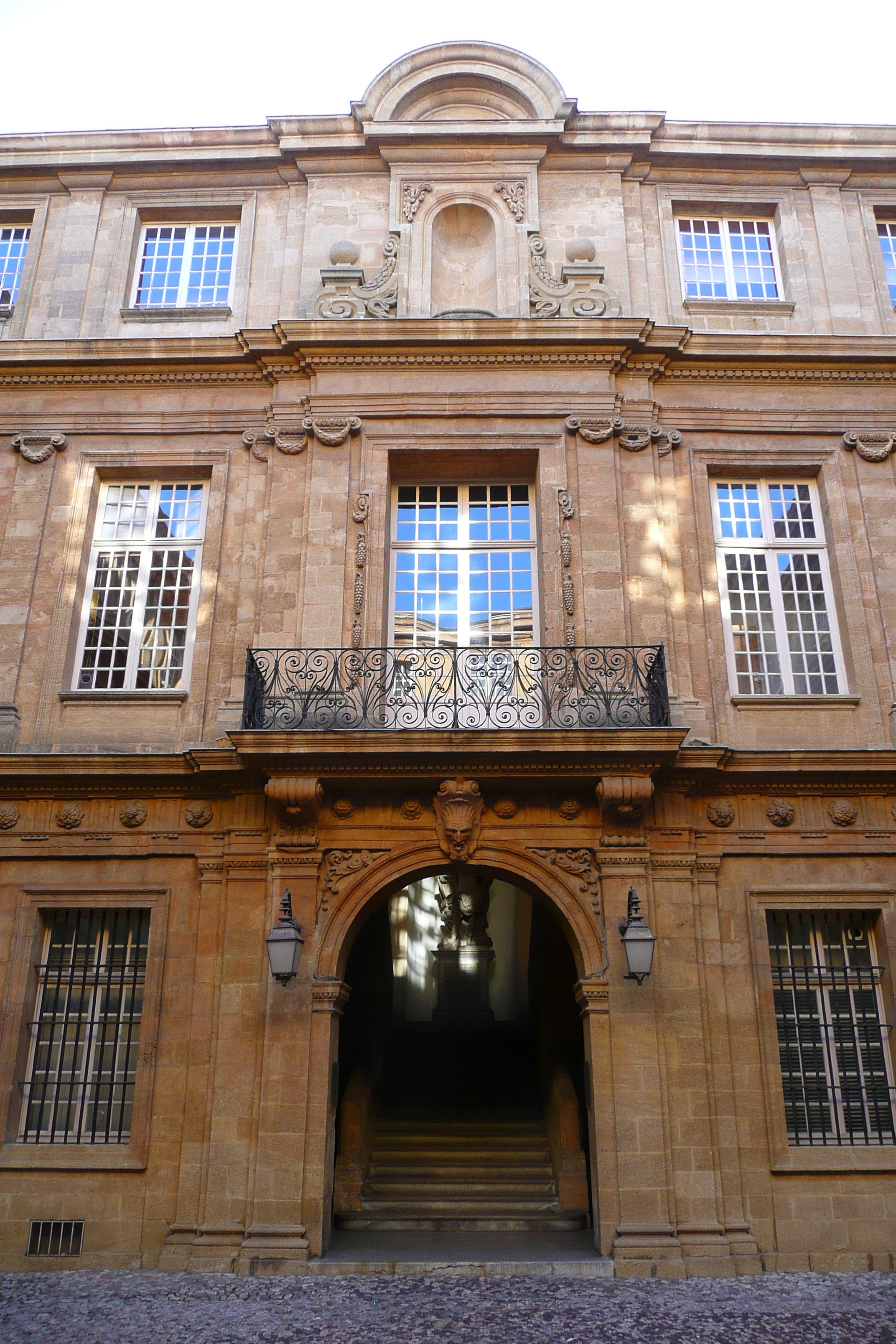 Picture France Aix en Provence Aix Town Hall 2008-04 15 - Around Aix Town Hall