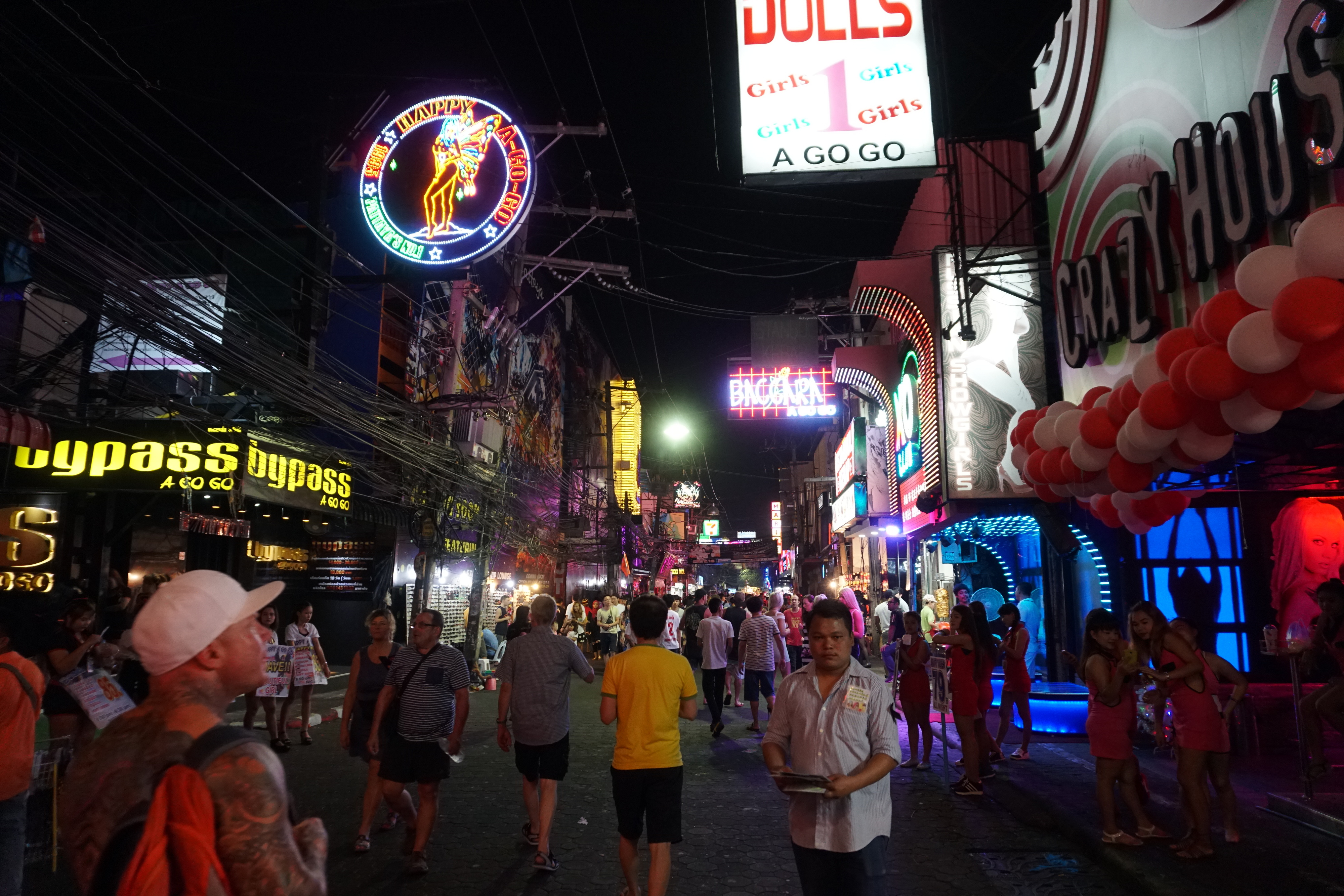 Picture Thailand Pattaya Walking street 2016-12 13 - Tours Walking street