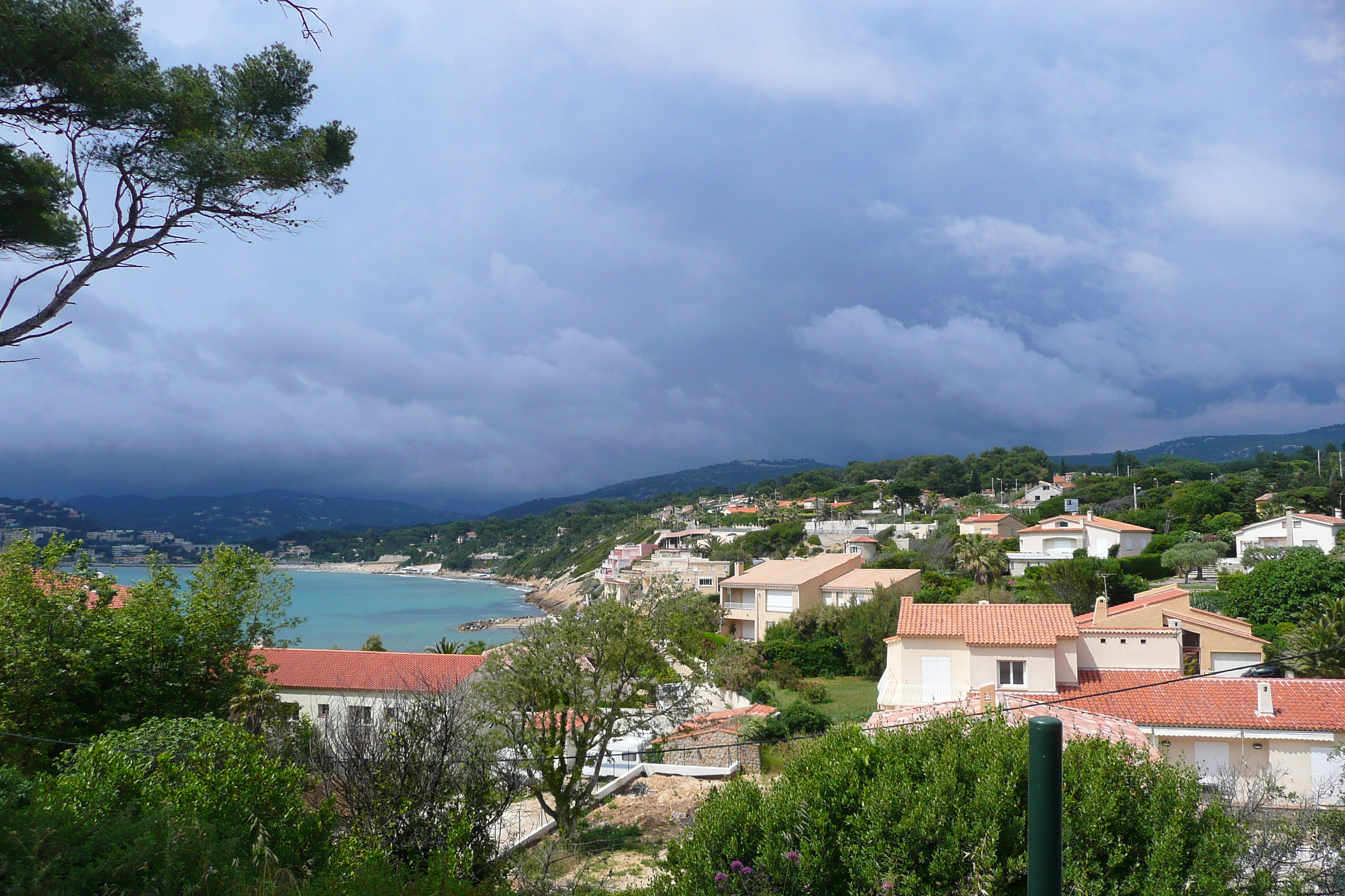 Picture France Sanary 2008-06 19 - Tours Sanary