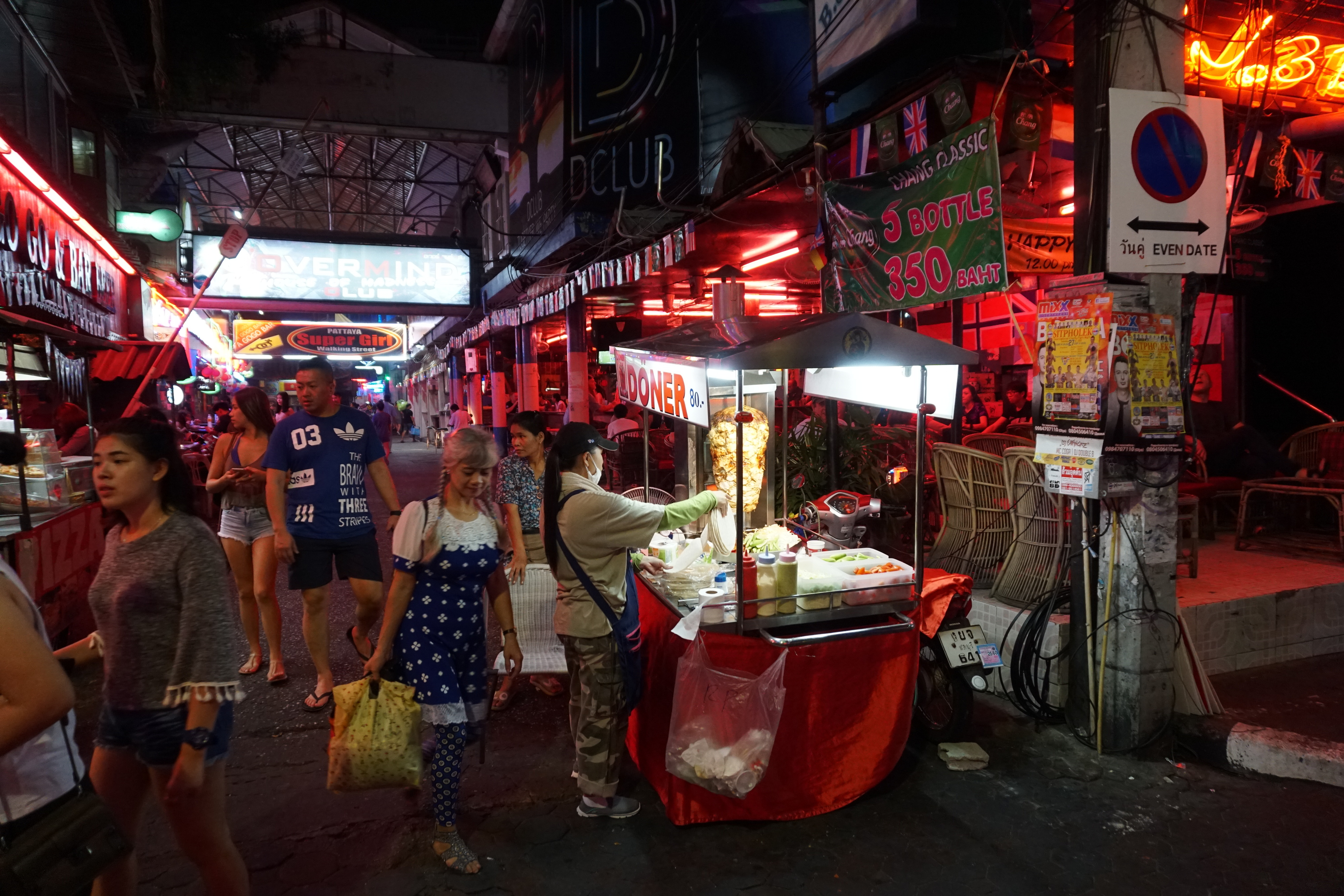 Picture Thailand Pattaya Walking street 2016-12 23 - History Walking street