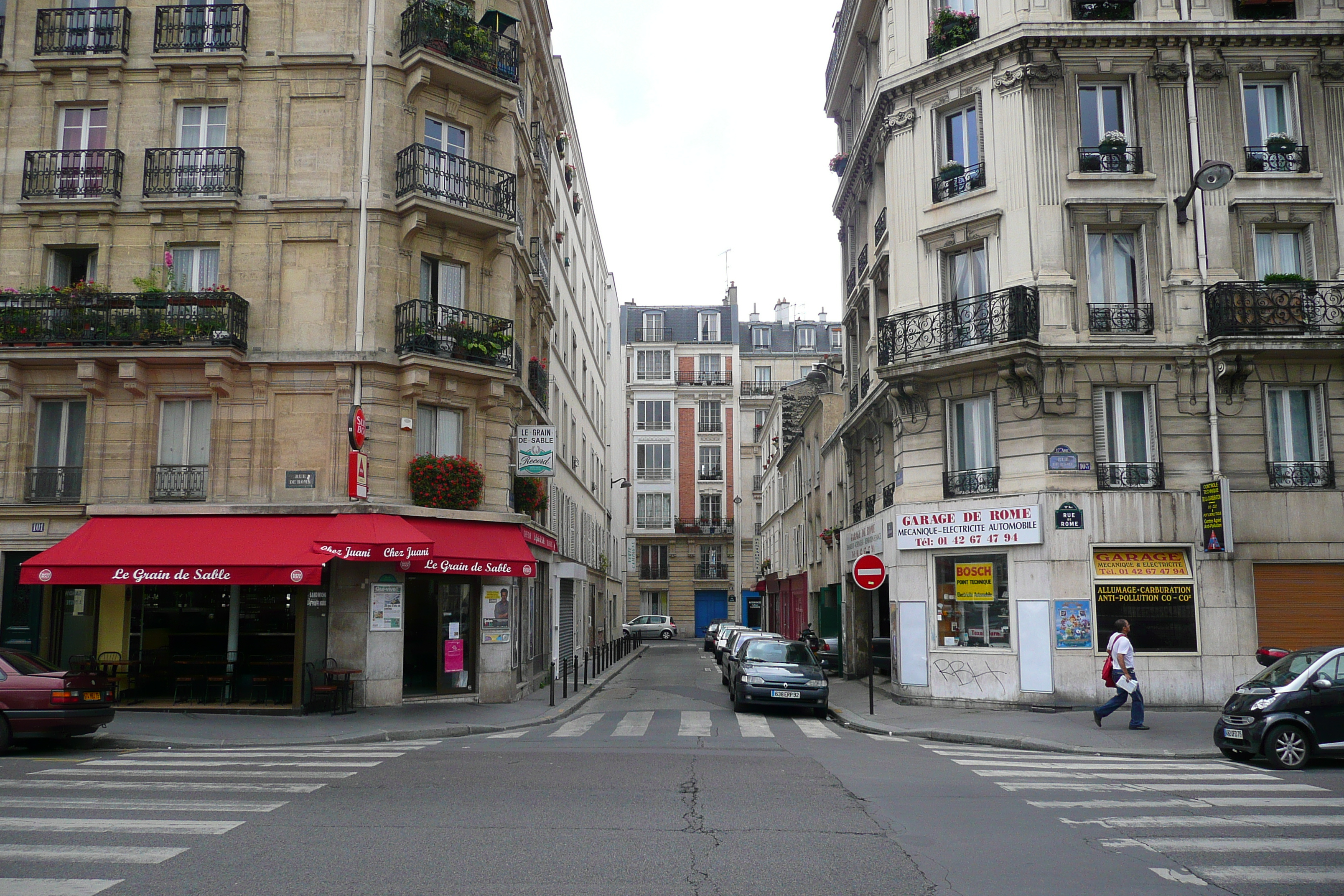 Picture France Paris Rue de Rome 2007-06 47 - Center Rue de Rome